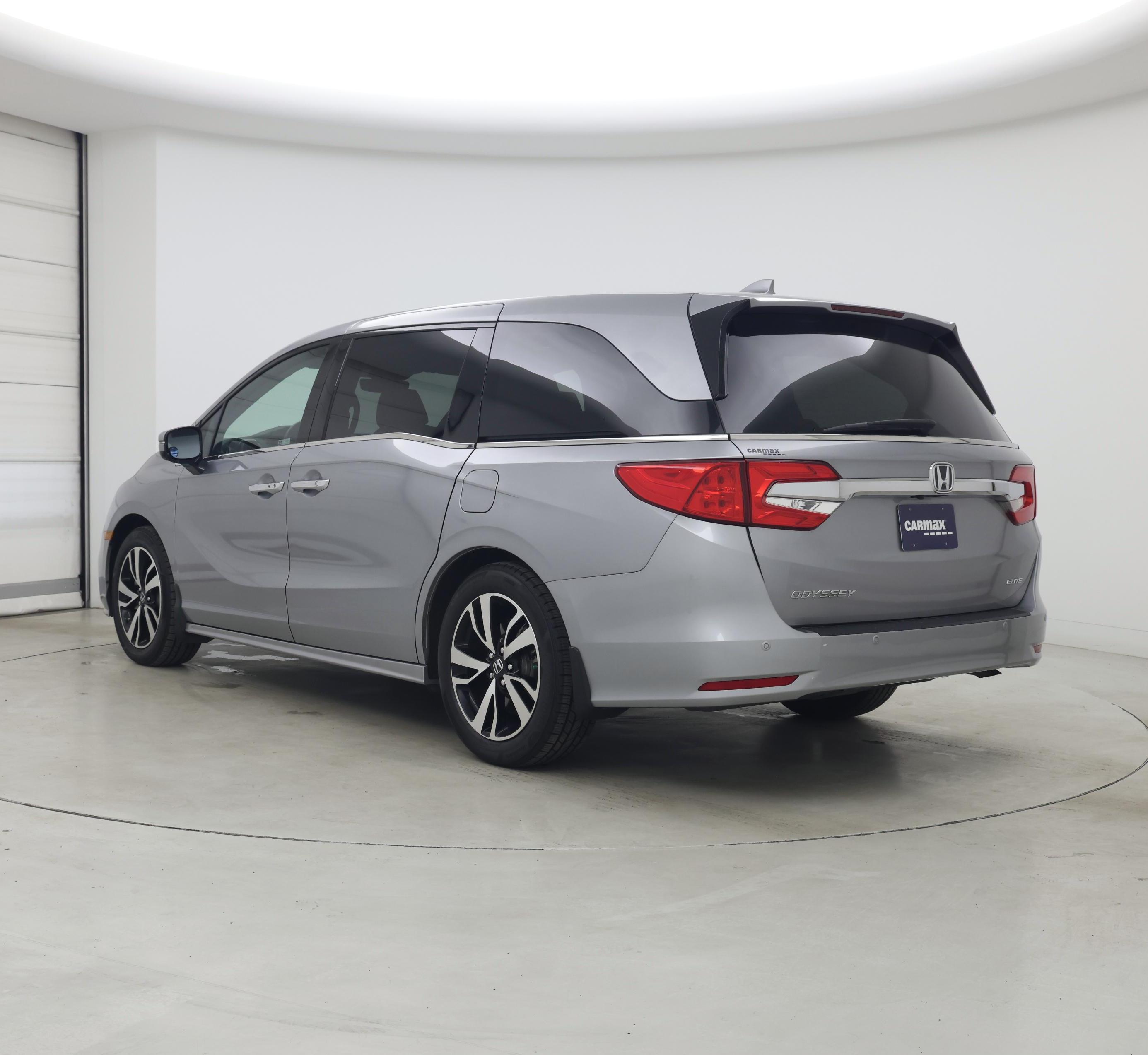 Thumbnail: 2018 Honda Odyssey - 2