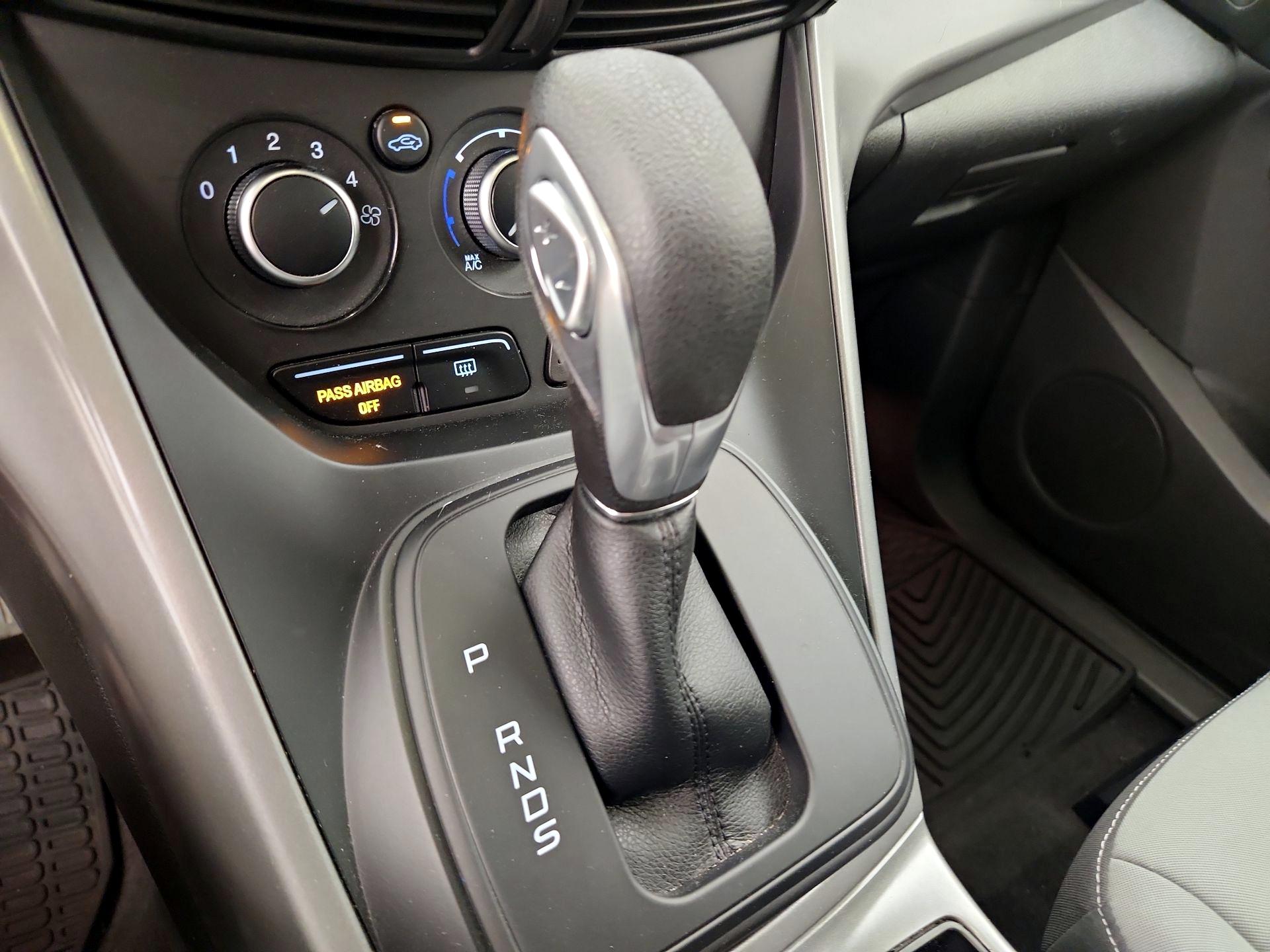Thumbnail: 2016 Ford Escape - 17