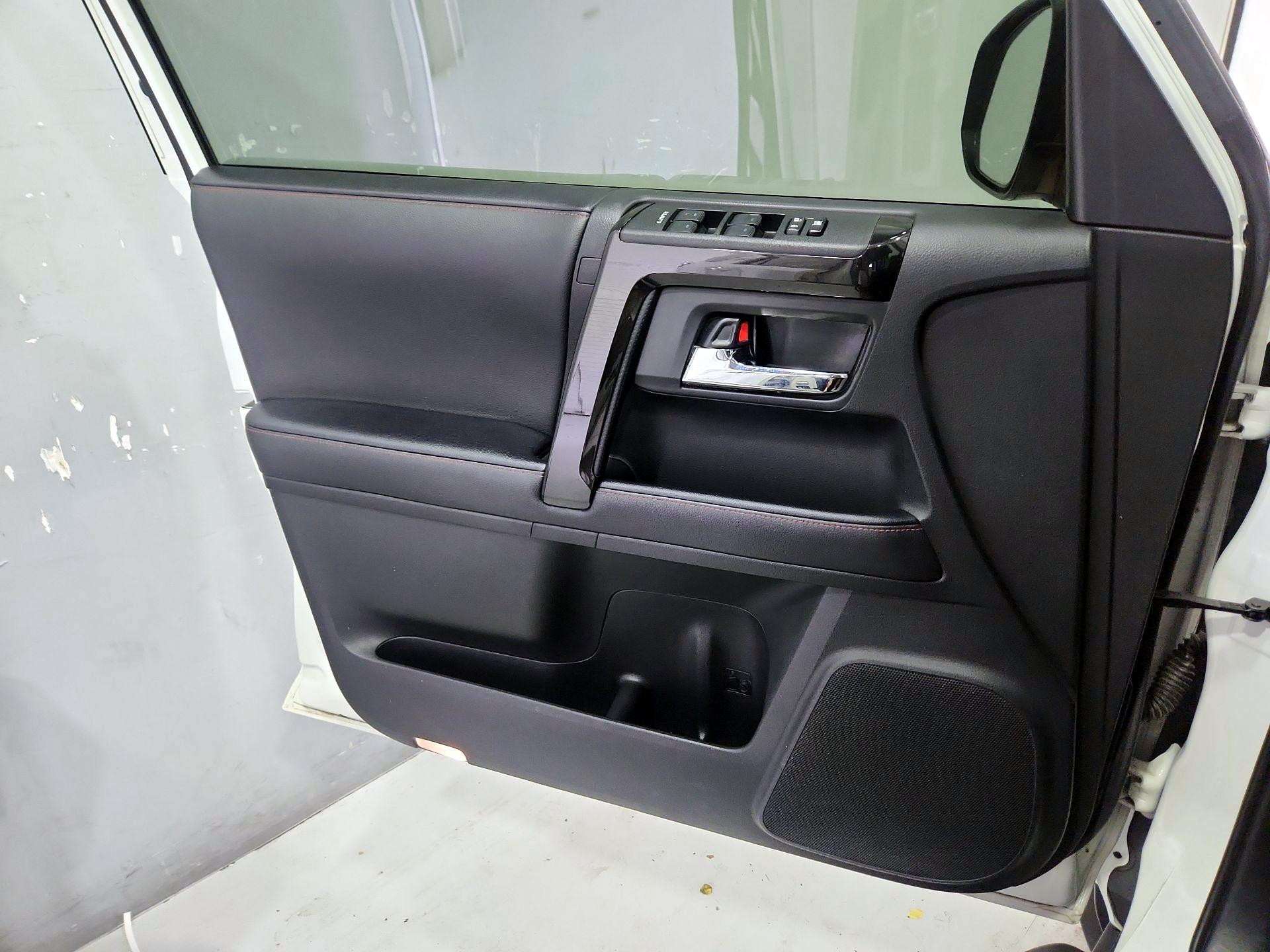 Thumbnail: 2022 Toyota 4Runner - 12