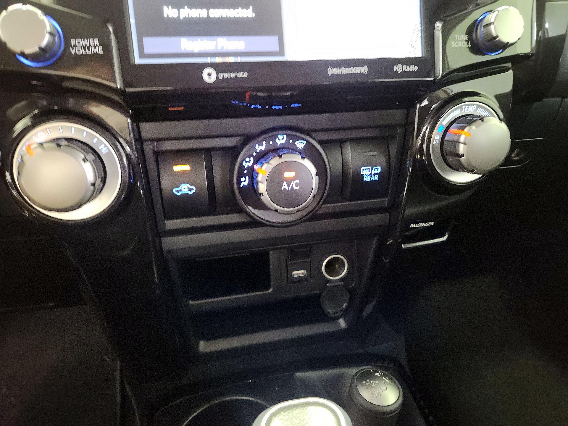 Thumbnail: 2022 Toyota 4Runner - 16