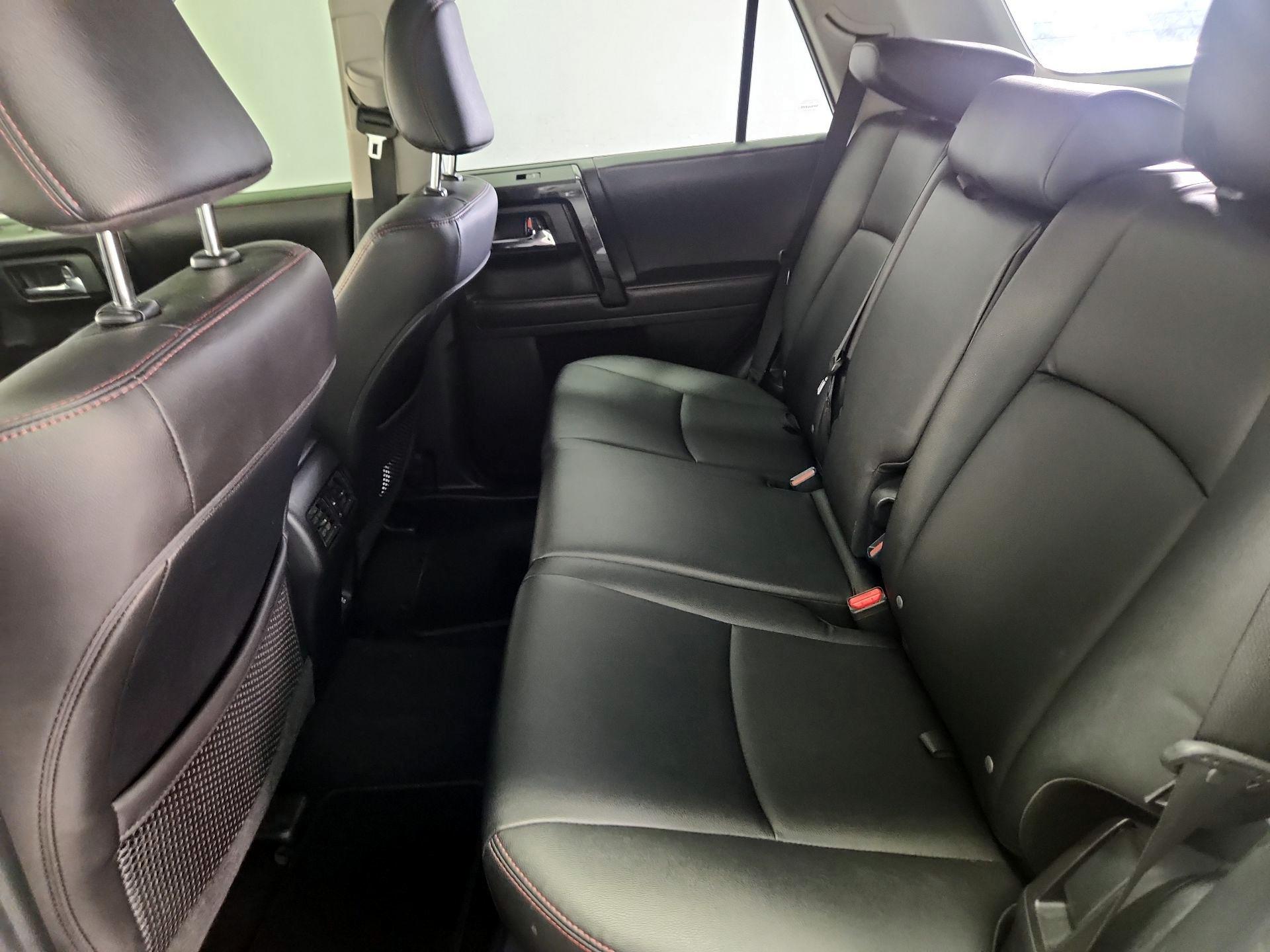 Thumbnail: 2022 Toyota 4Runner - 19