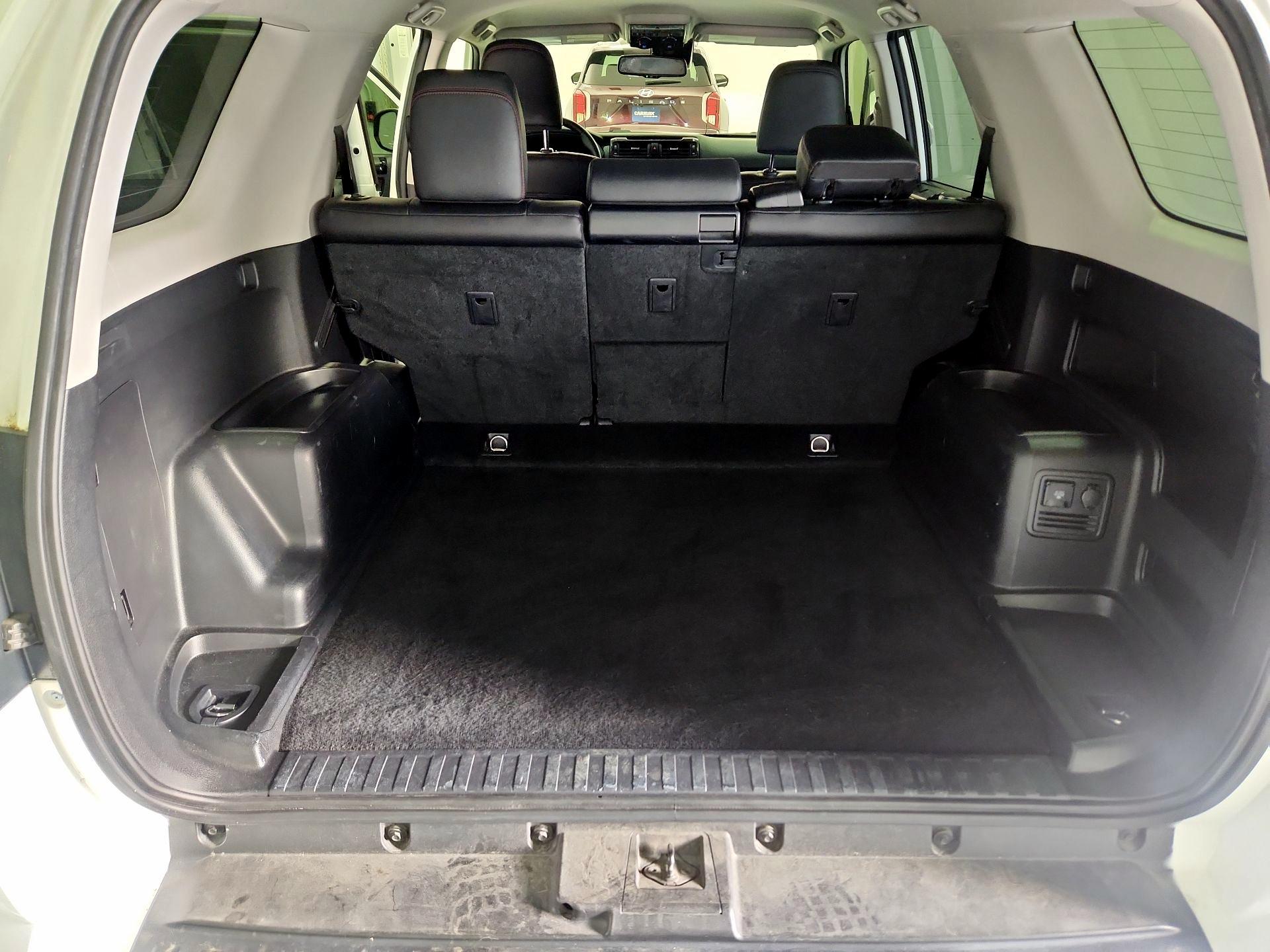 Thumbnail: 2022 Toyota 4Runner - 20