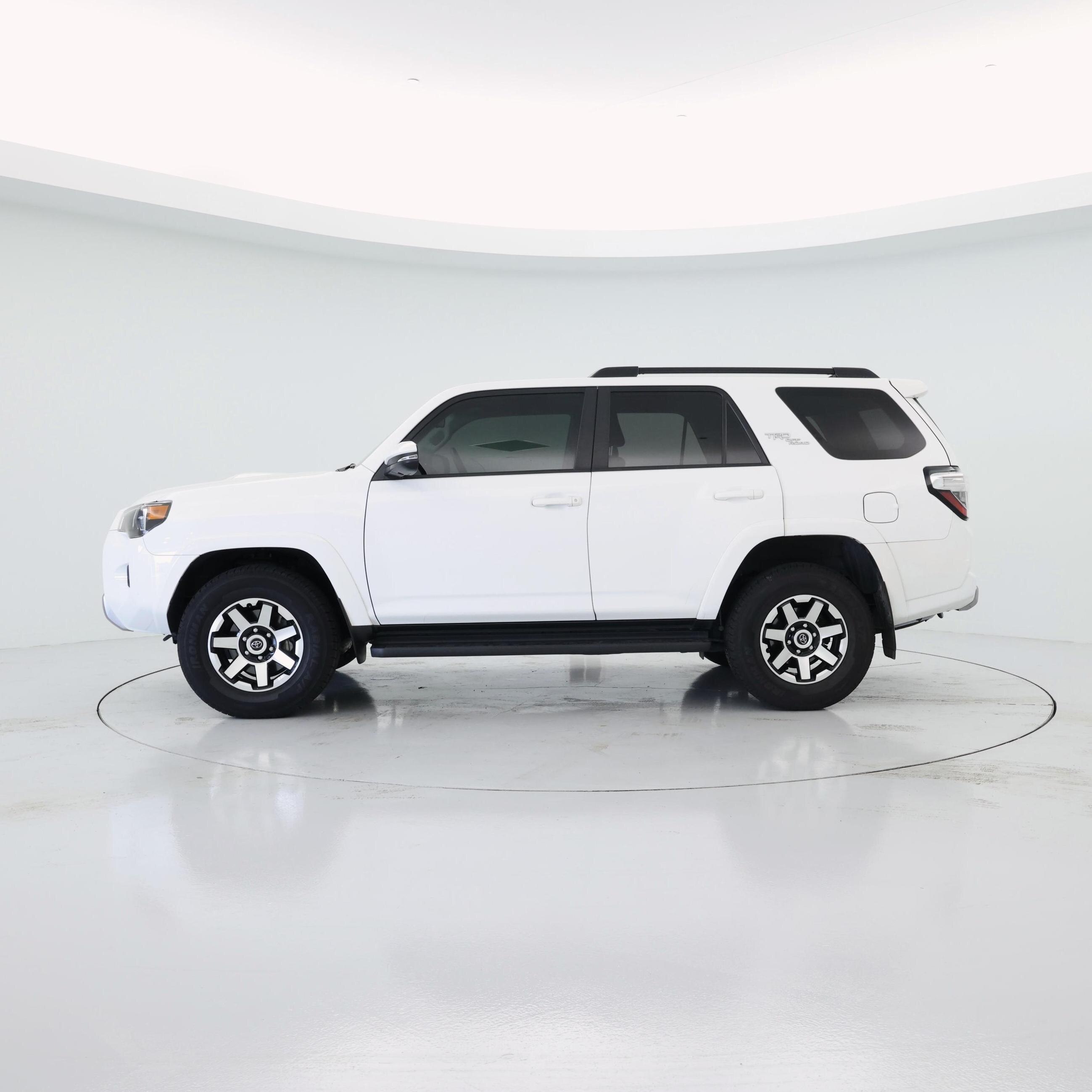 Thumbnail: 2022 Toyota 4Runner - 3