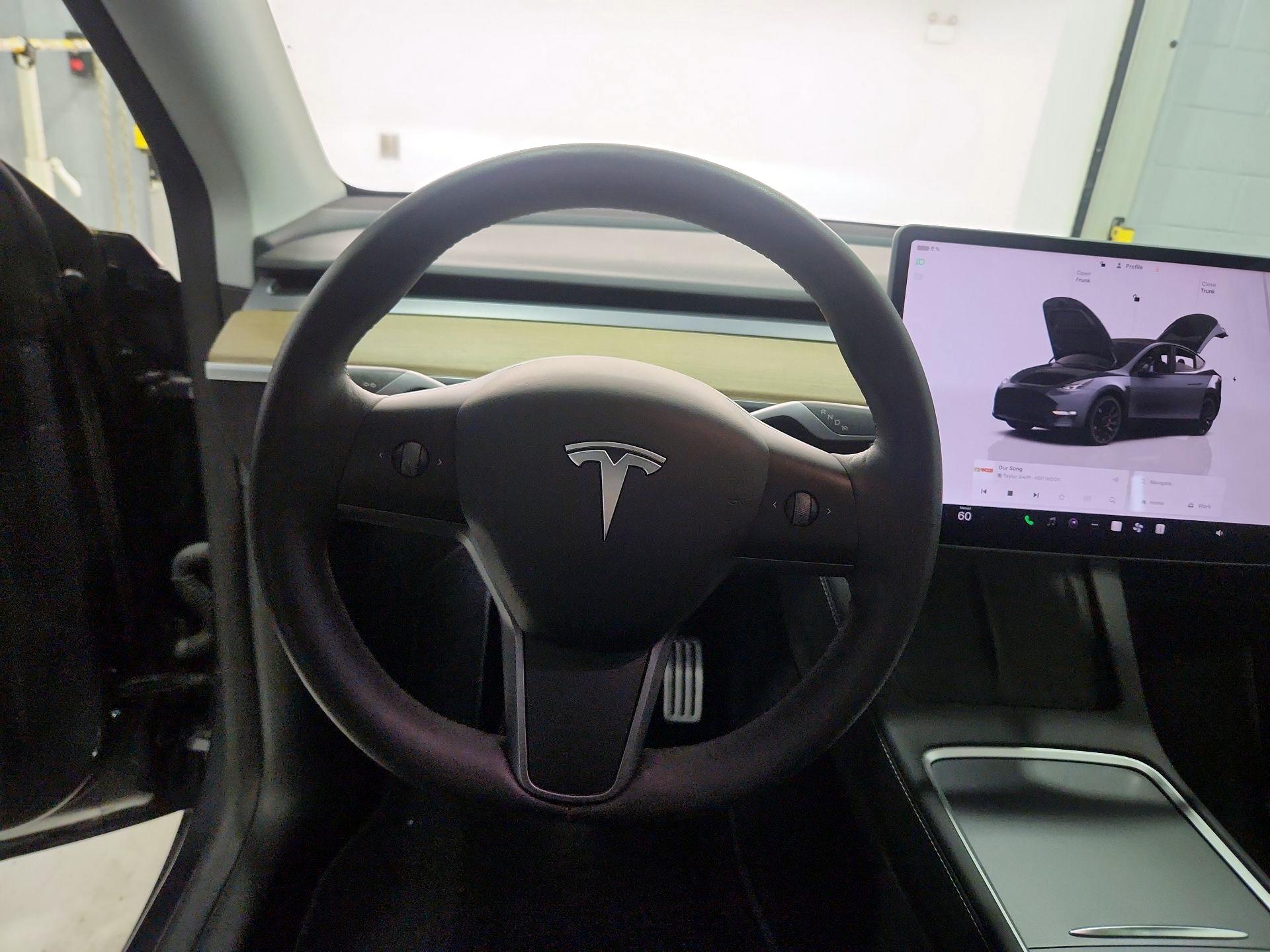 Thumbnail: 2022 Tesla Model Y - 10