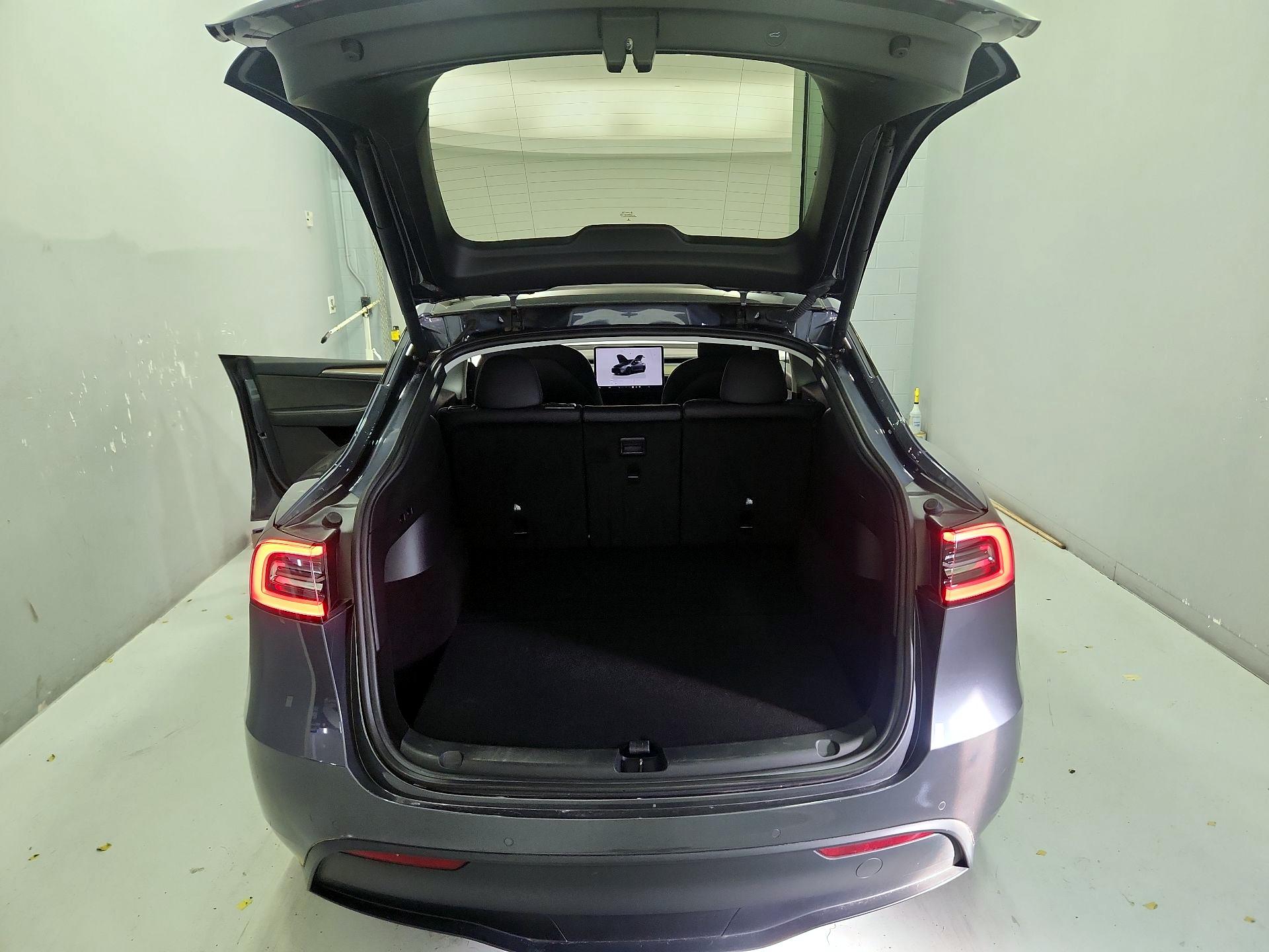 Thumbnail: 2022 Tesla Model Y - 20