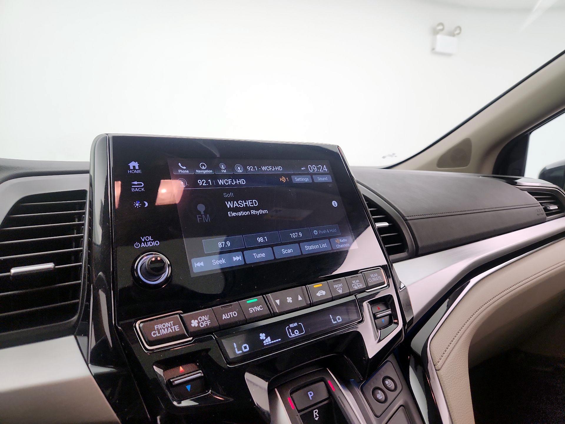 Thumbnail: 2018 Honda Odyssey - 16