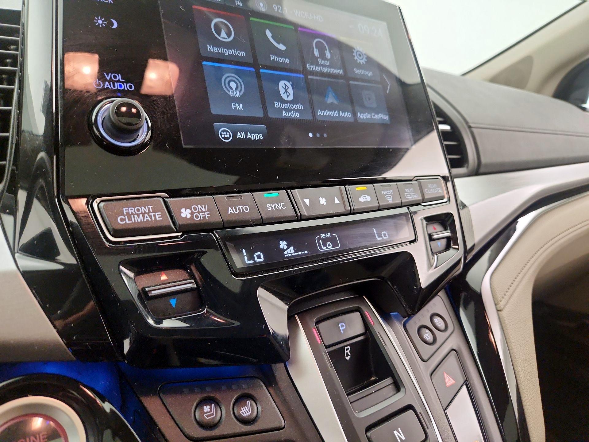 Thumbnail: 2018 Honda Odyssey - 17