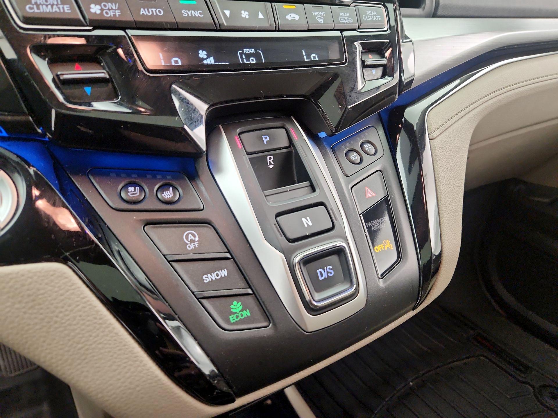 Thumbnail: 2018 Honda Odyssey - 18