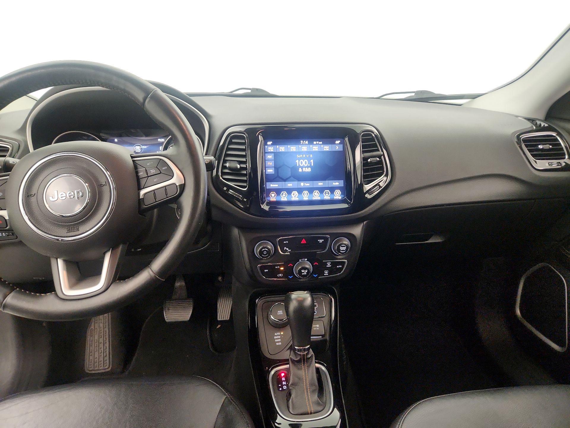 Thumbnail: 2019 Jeep Compass - 9