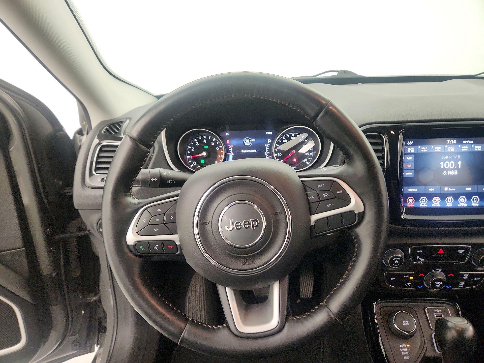 Thumbnail: 2019 Jeep Compass - 10