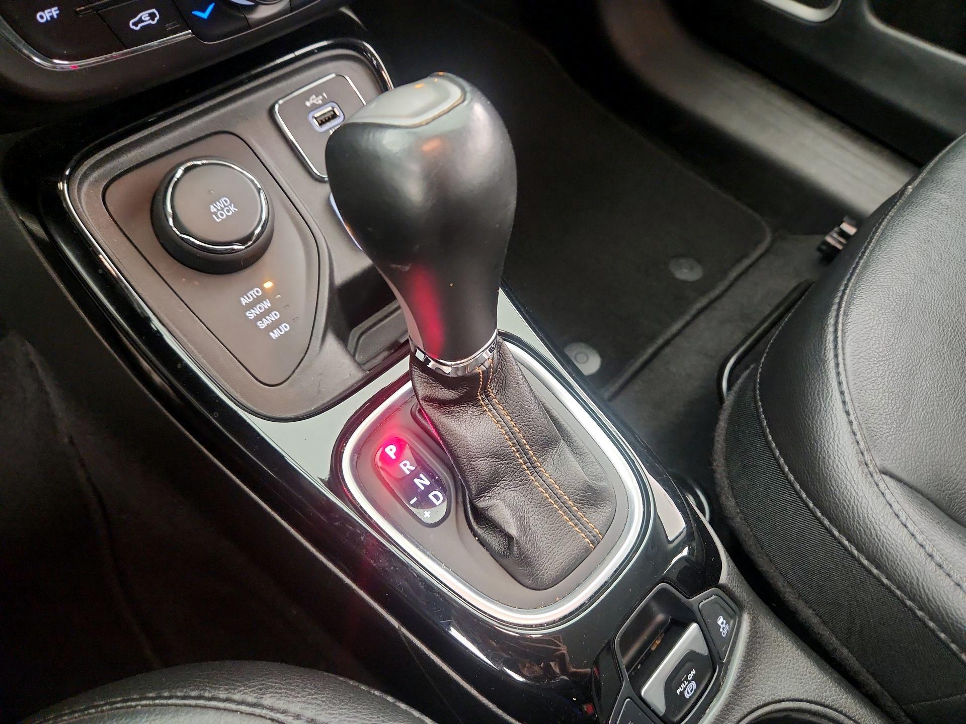 Thumbnail: 2019 Jeep Compass - 17