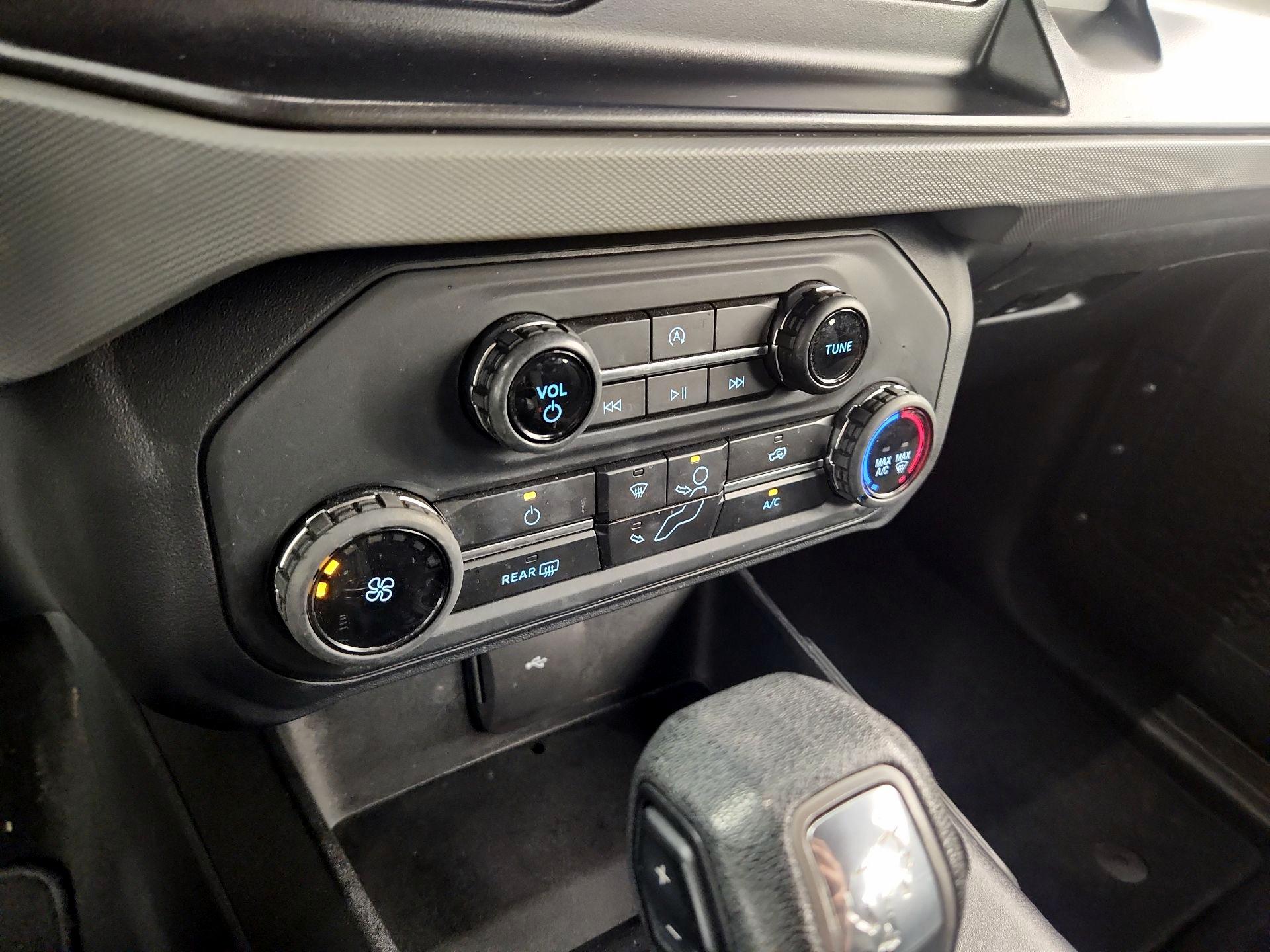 Thumbnail: 2022 Ford Bronco - 16