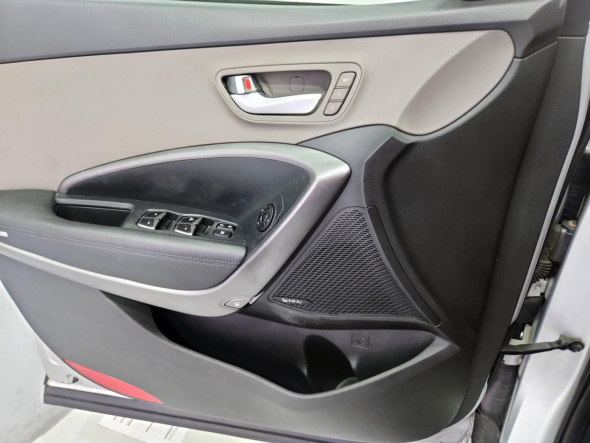 Thumbnail: 2014 Hyundai Santa Fe - 12