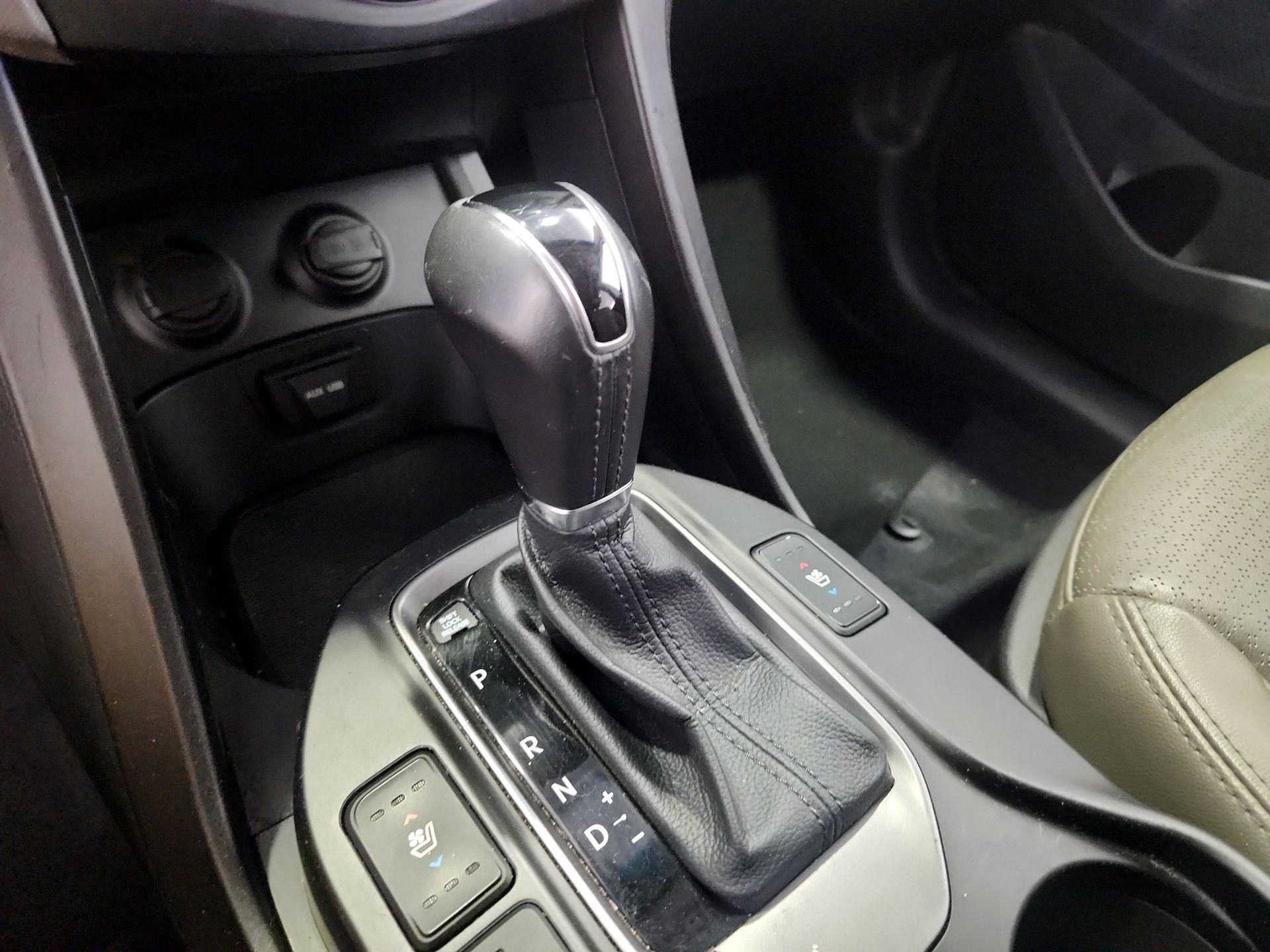 Thumbnail: 2014 Hyundai Santa Fe - 18