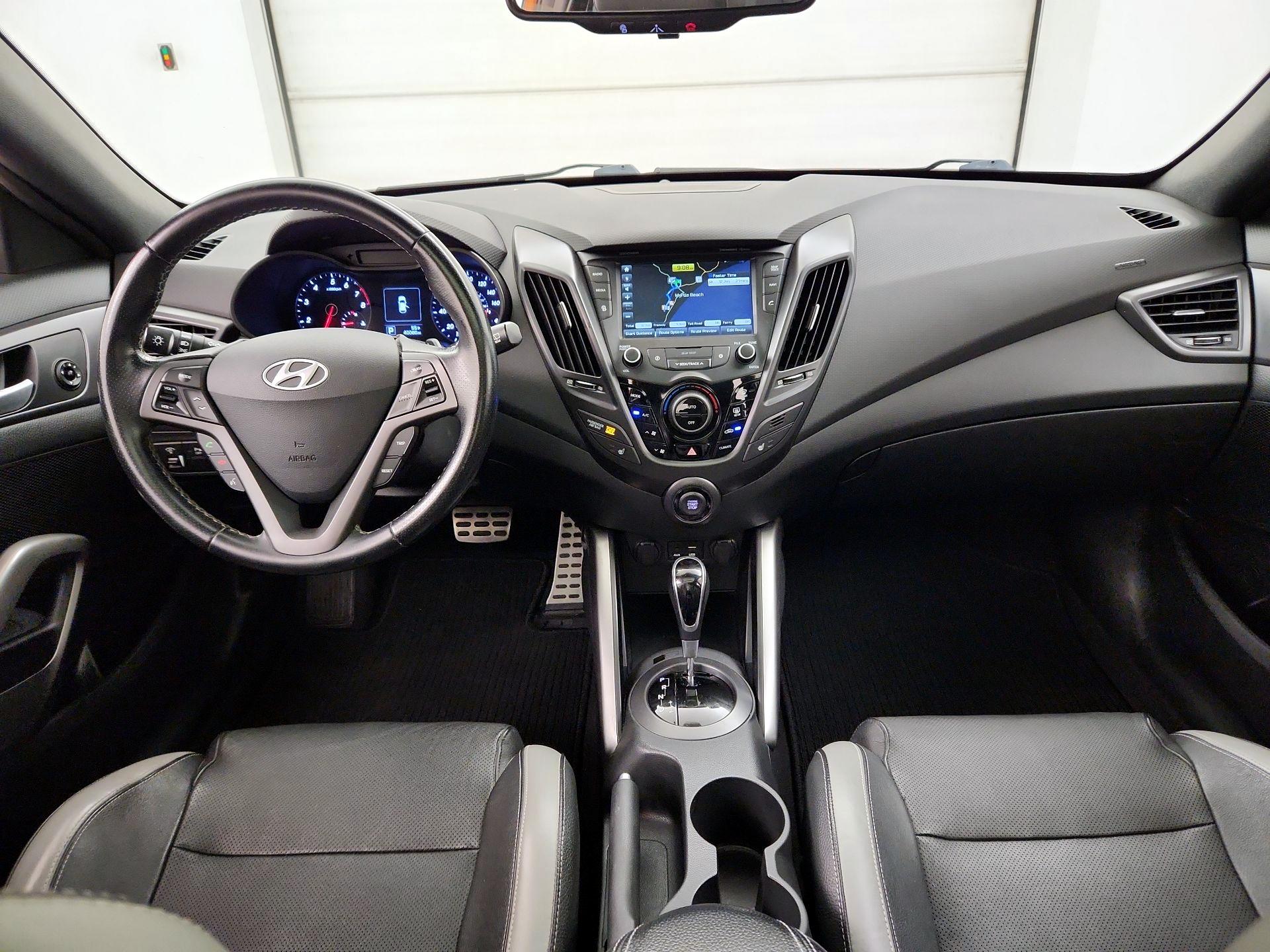 Thumbnail: 2016 Hyundai Veloster - 9