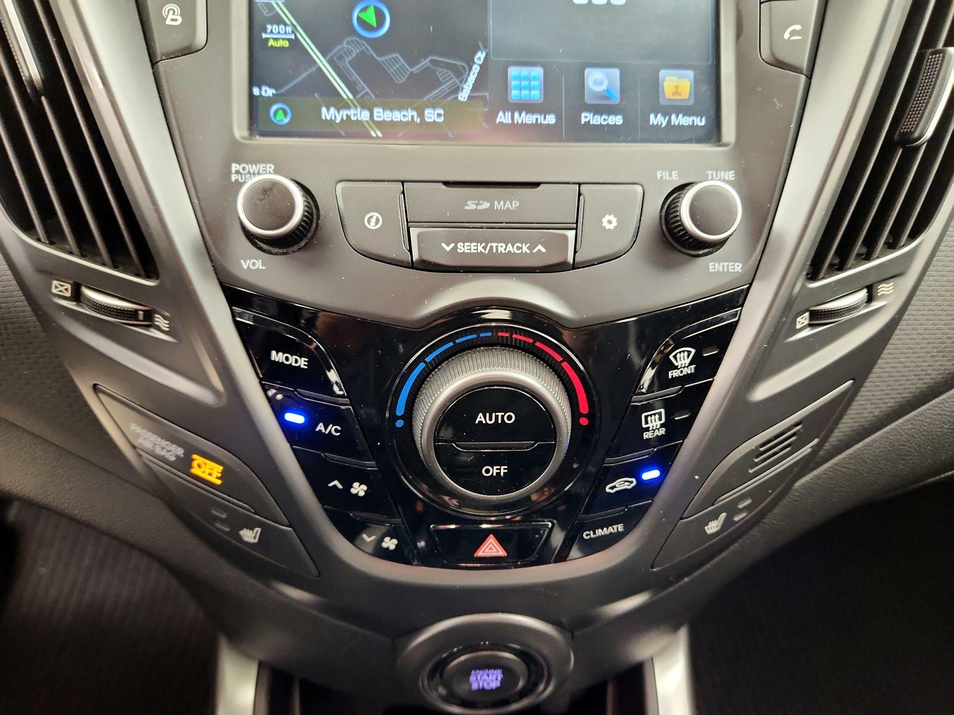 Thumbnail: 2016 Hyundai Veloster - 17