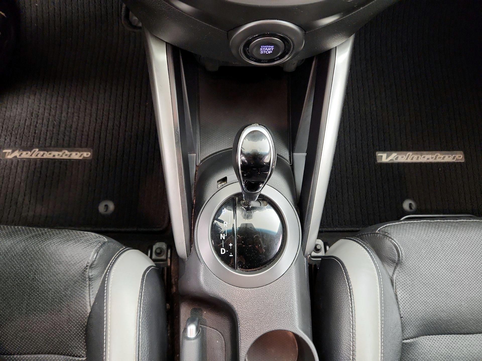 Thumbnail: 2016 Hyundai Veloster - 18