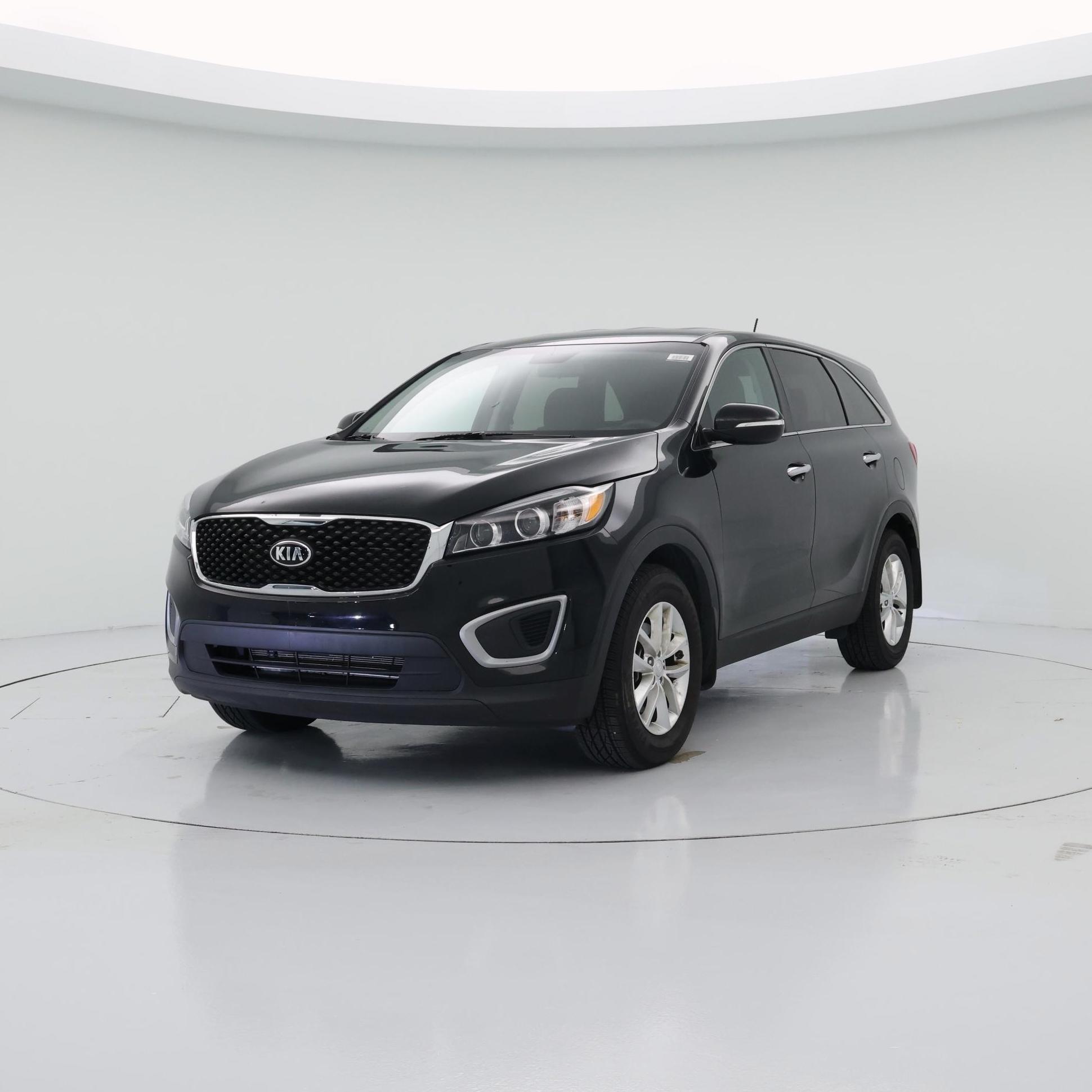Thumbnail: 2017 Kia Sorento - 4