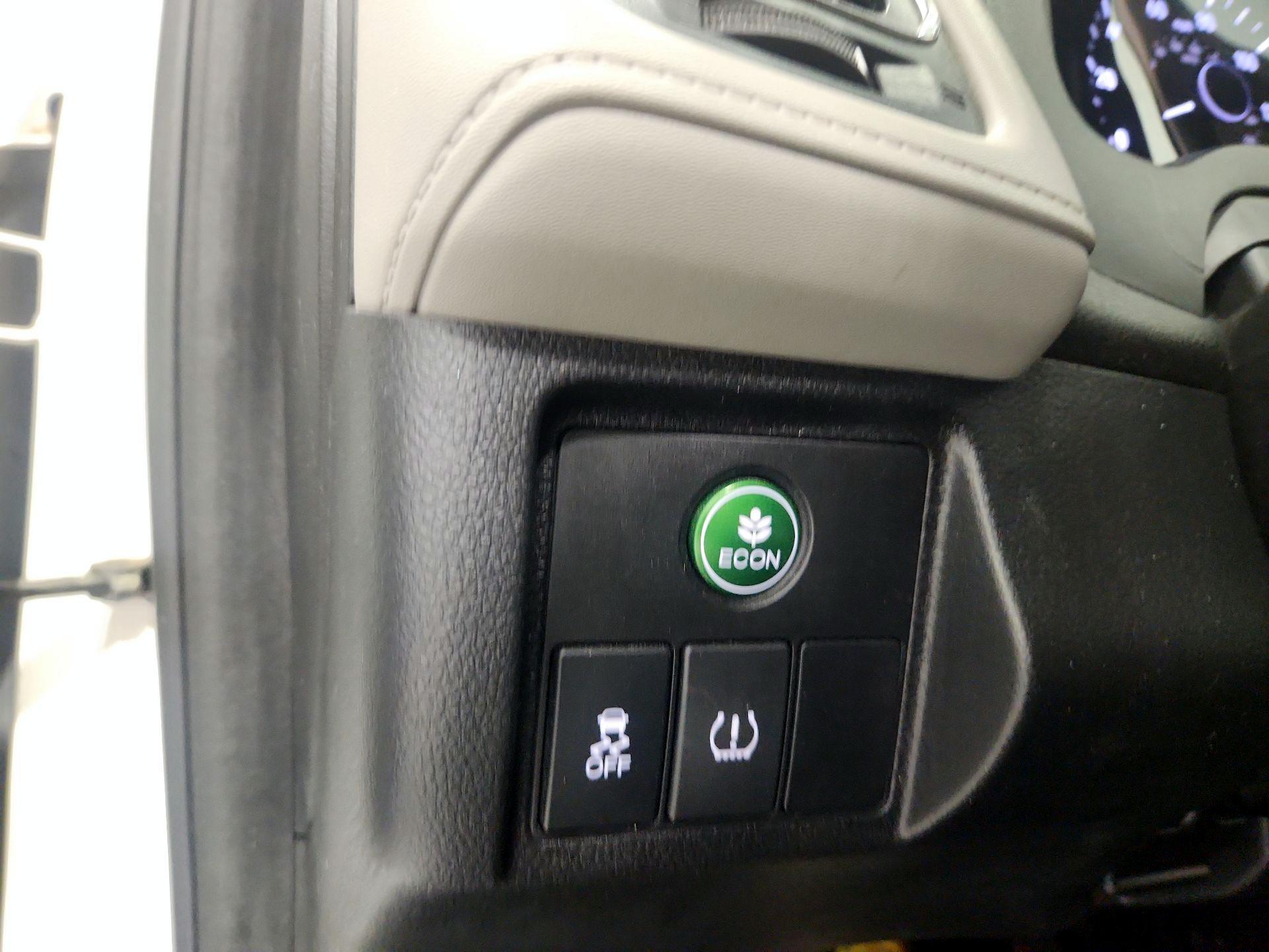 Thumbnail: 2018 Honda HR-V - 13