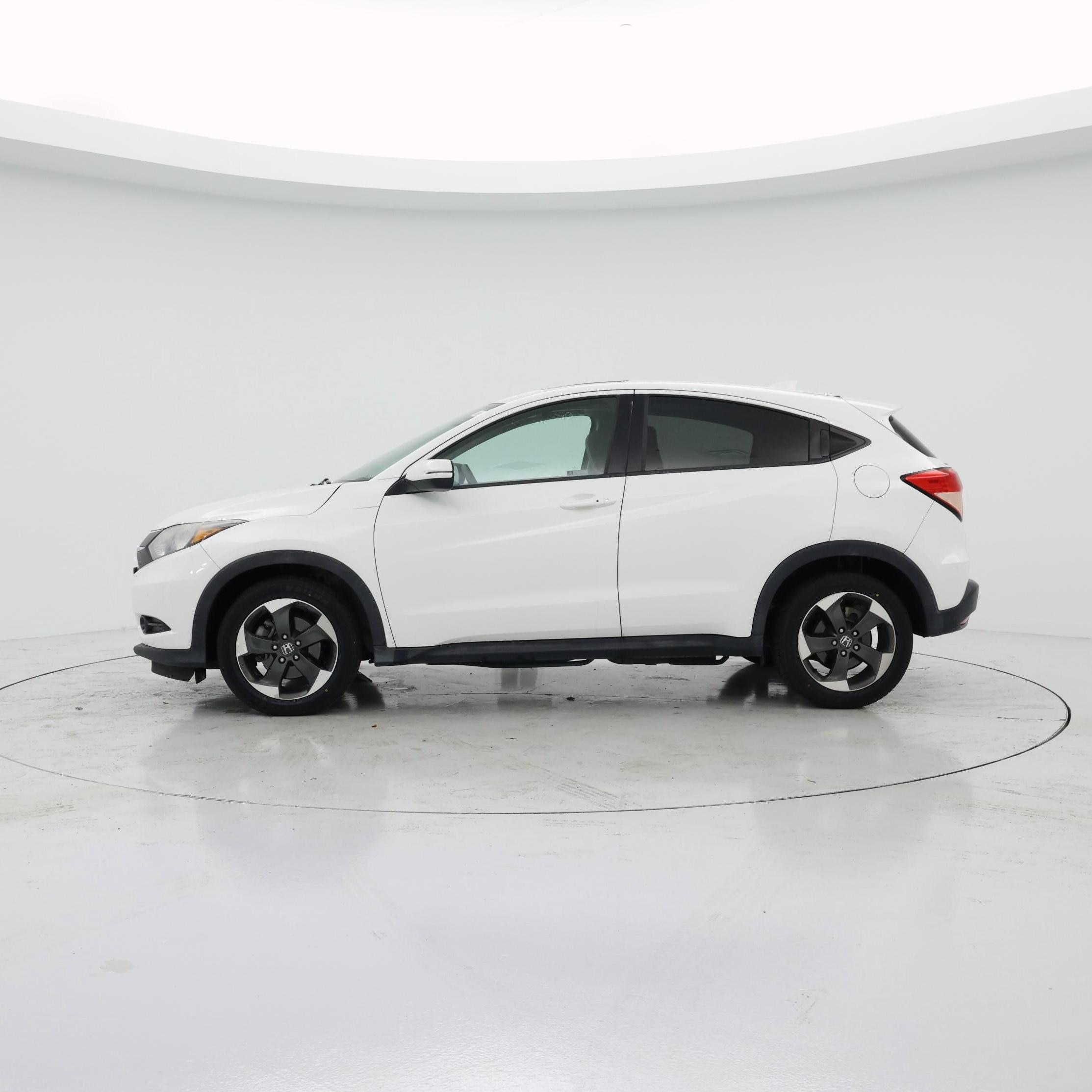 Thumbnail: 2018 Honda HR-V - 3