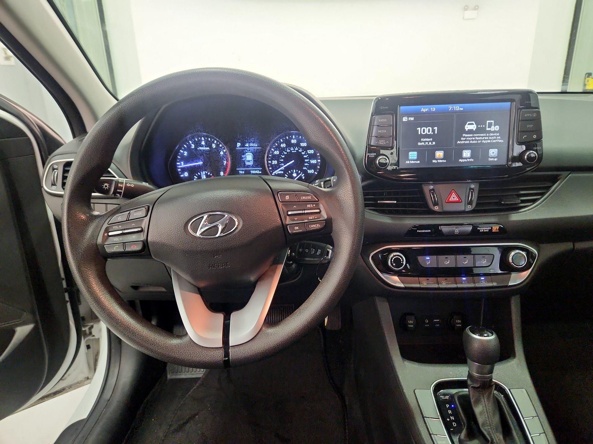 Thumbnail: 2019 Hyundai Elantra - 9