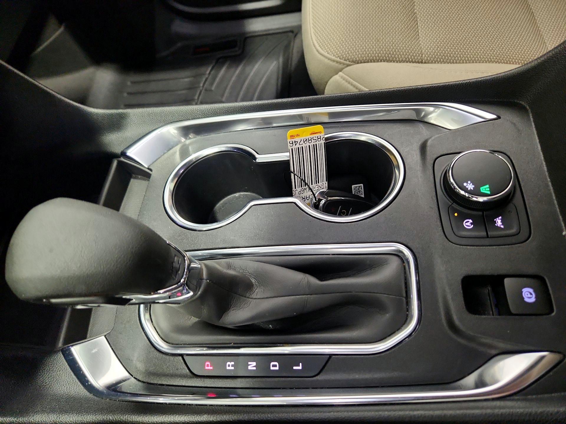 Thumbnail: 2023 Chevrolet Traverse - 17