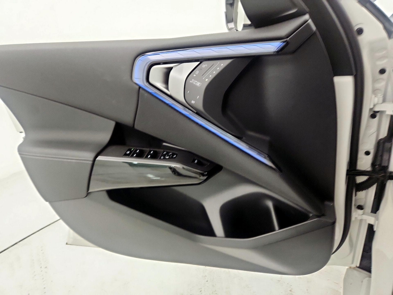 2026 BMW X3 30 - Photo 13