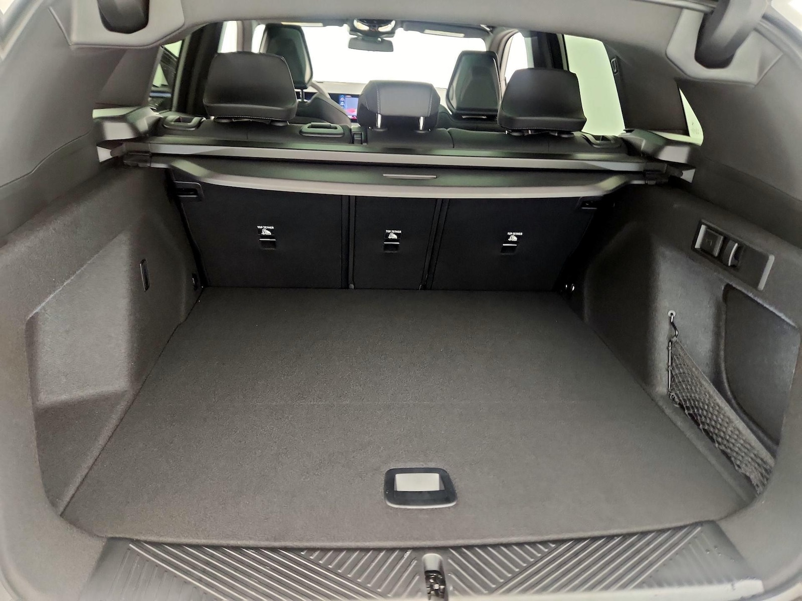 2026 BMW X3 30 - Photo 22
