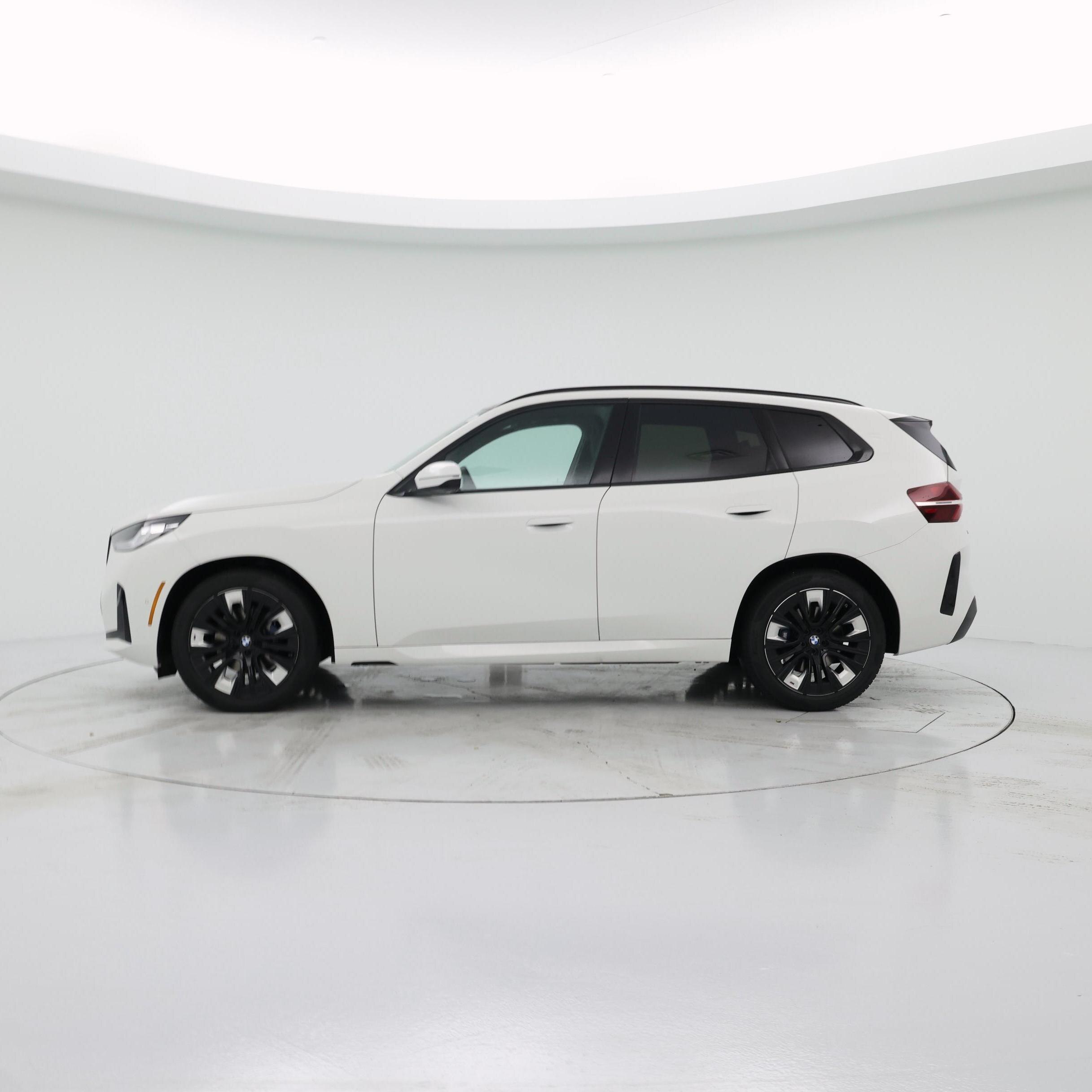 Thumbnail: 2026 BMW X3 - 3