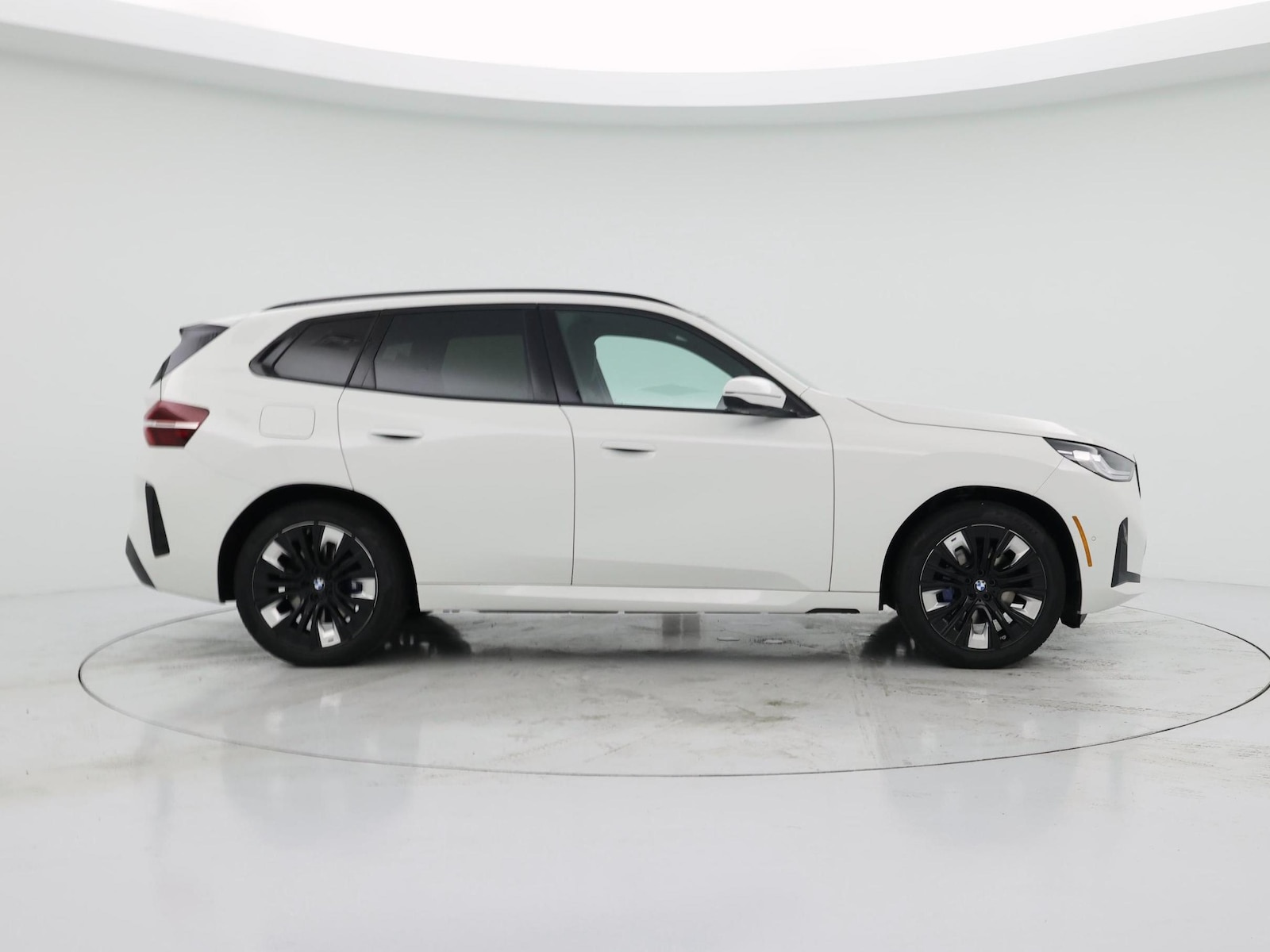 2026 BMW X3 30 - Photo 8
