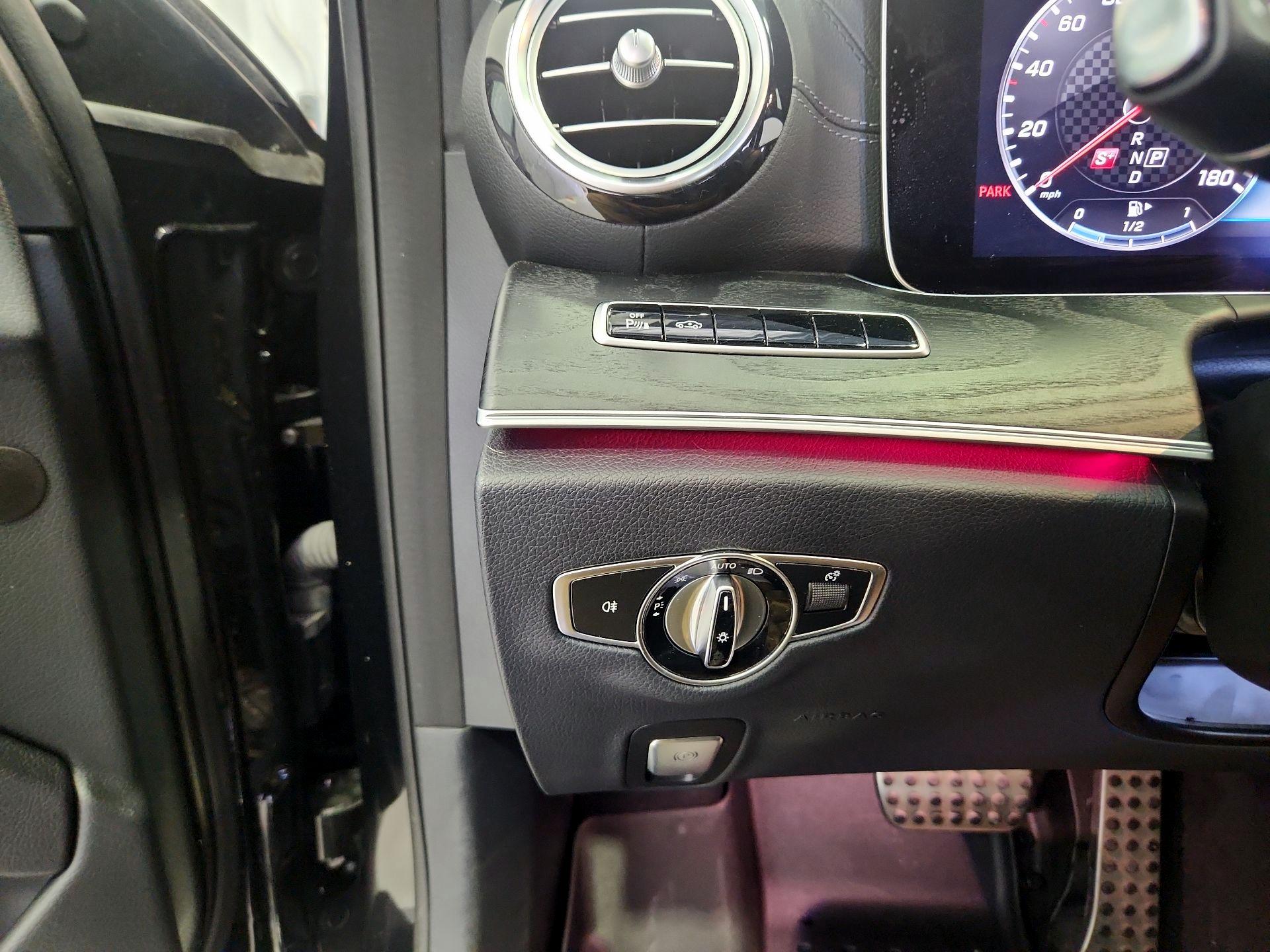 Thumbnail: 2020 Mercedes-Benz E-Class - 13