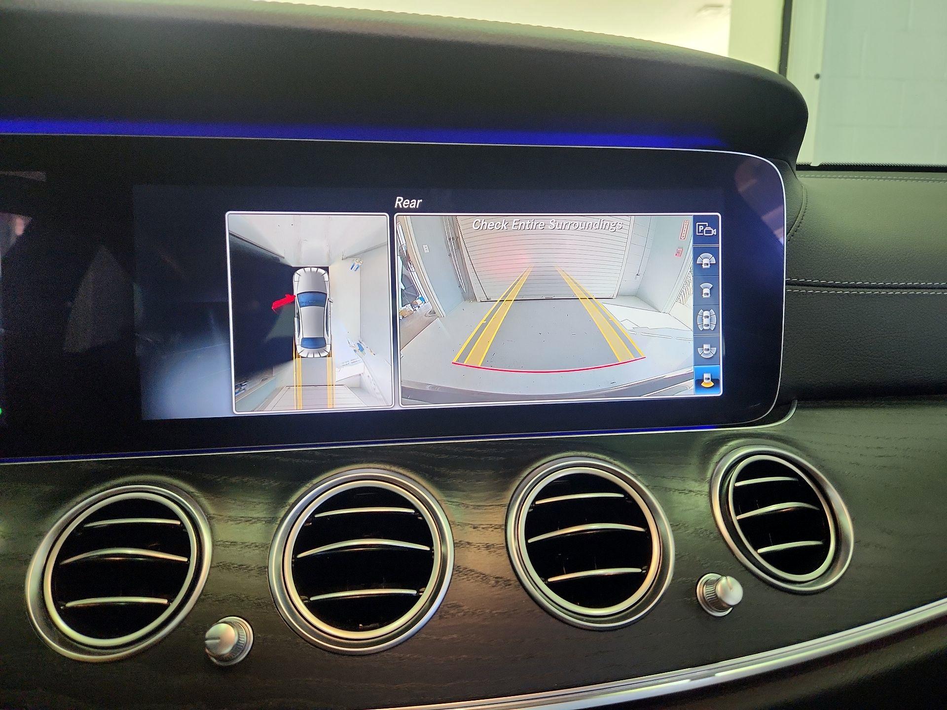 Thumbnail: 2020 Mercedes-Benz E-Class - 14