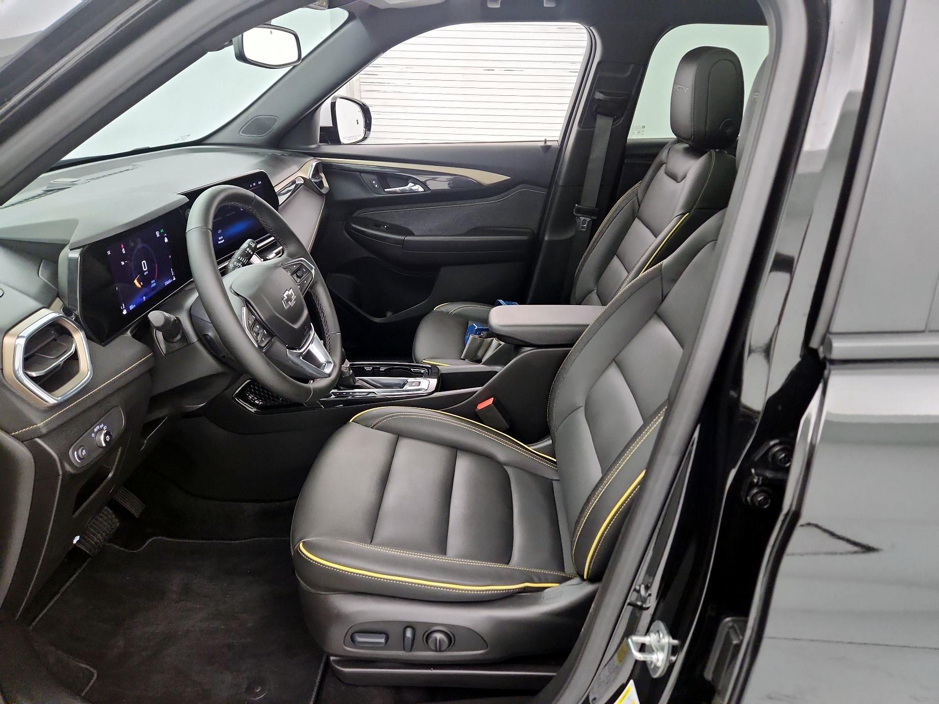 Thumbnail: 2025 Chevrolet TrailBlazer - 11