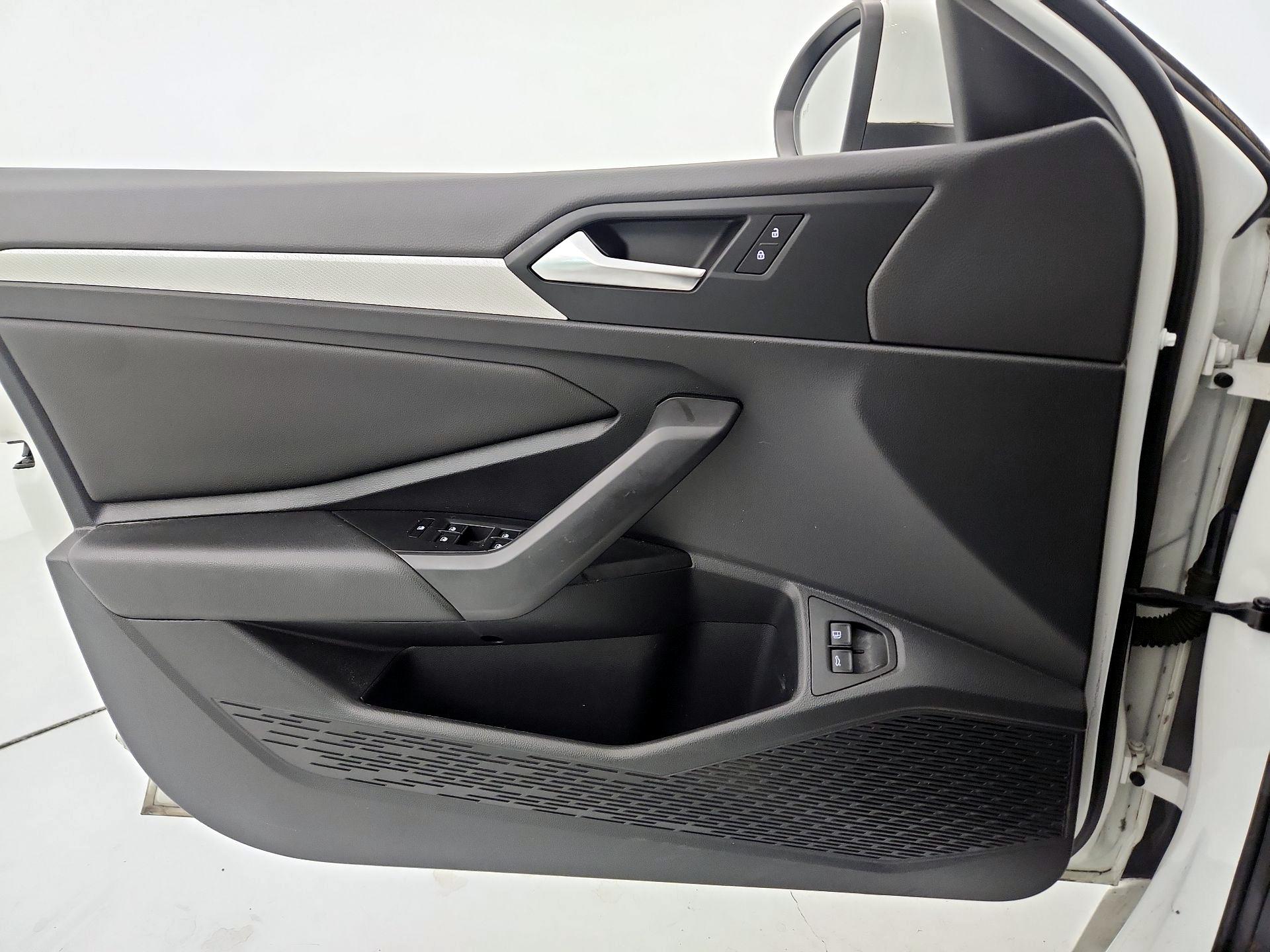 Thumbnail: 2021 Volkswagen Jetta - 12