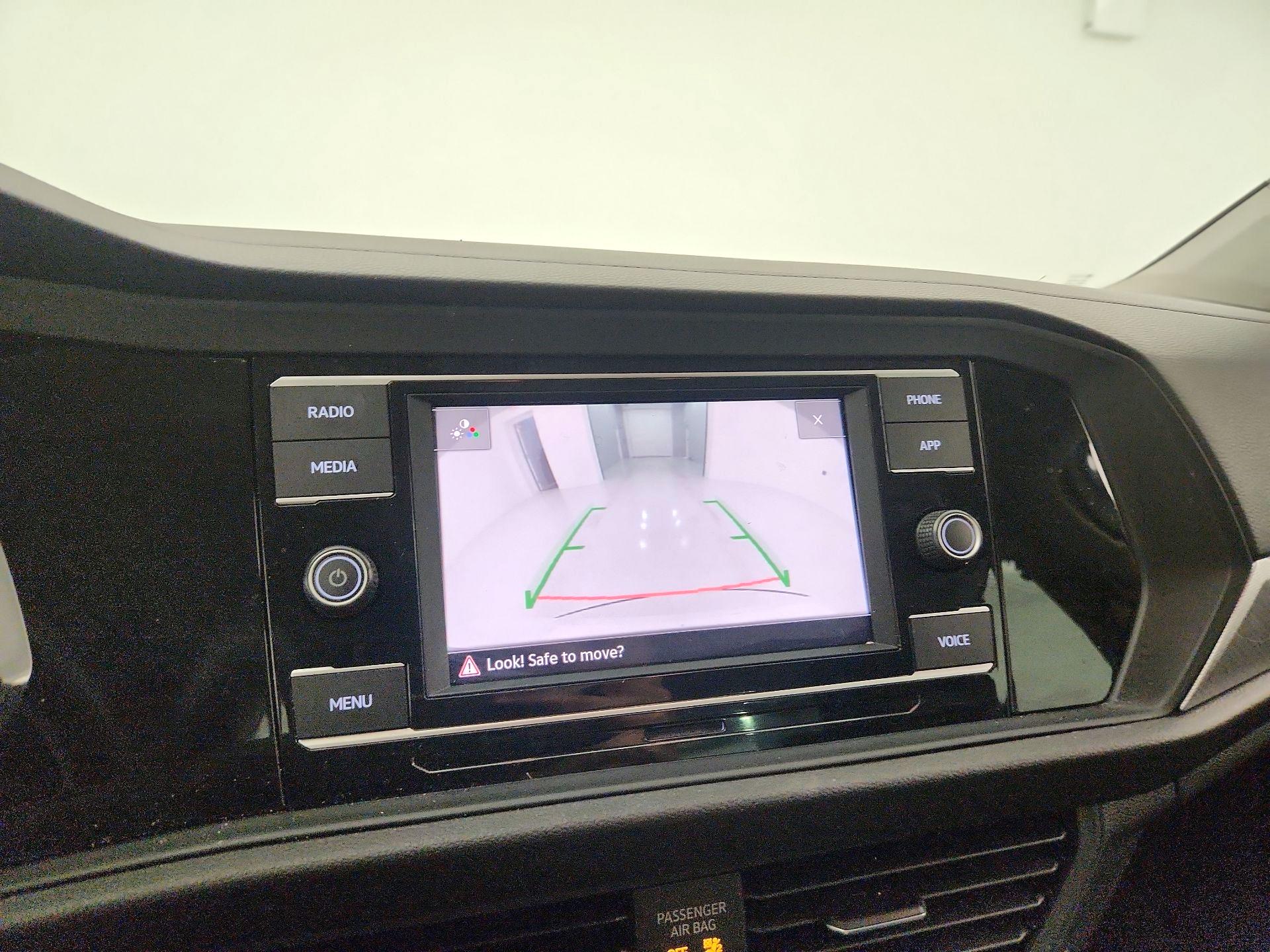 Thumbnail: 2021 Volkswagen Jetta - 14