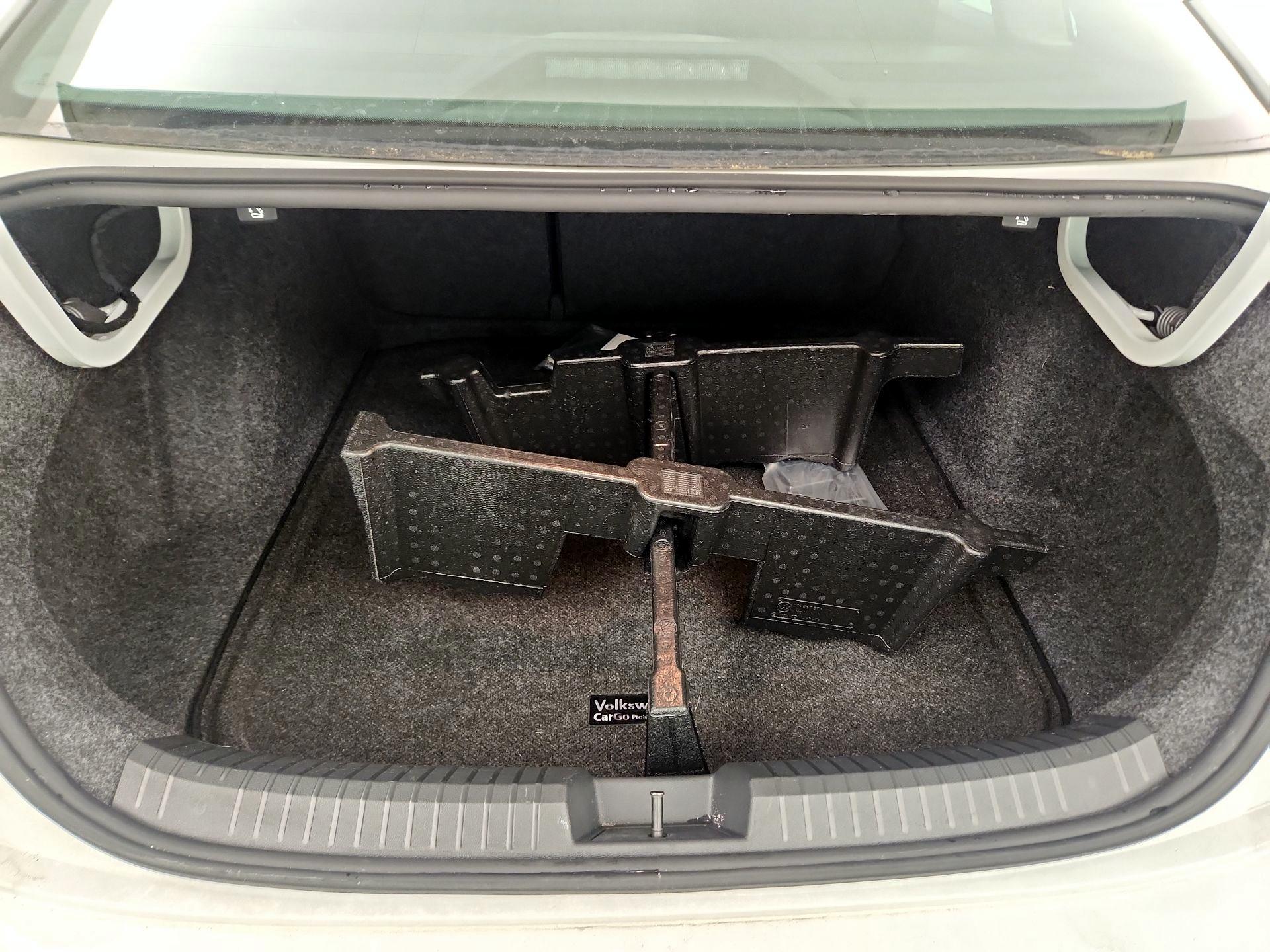 Thumbnail: 2021 Volkswagen Jetta - 20