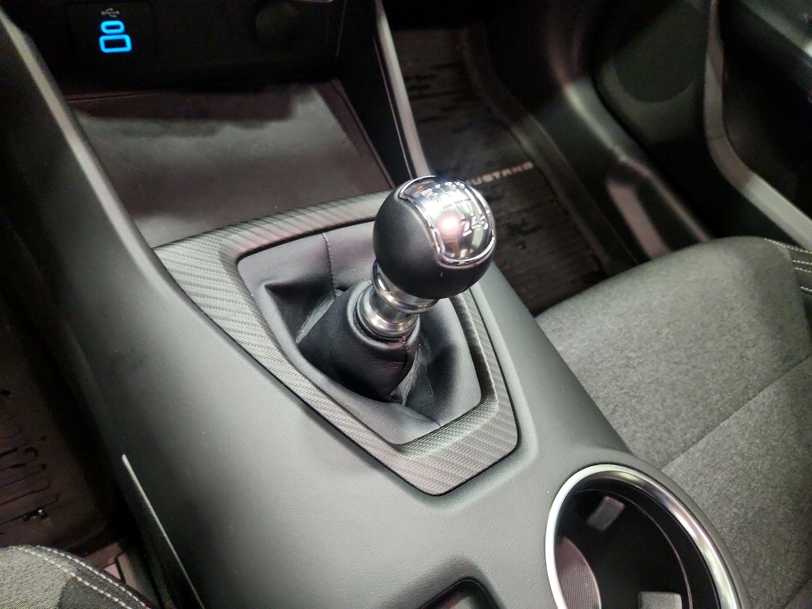 2024 Ford Mustang GT - Photo 18