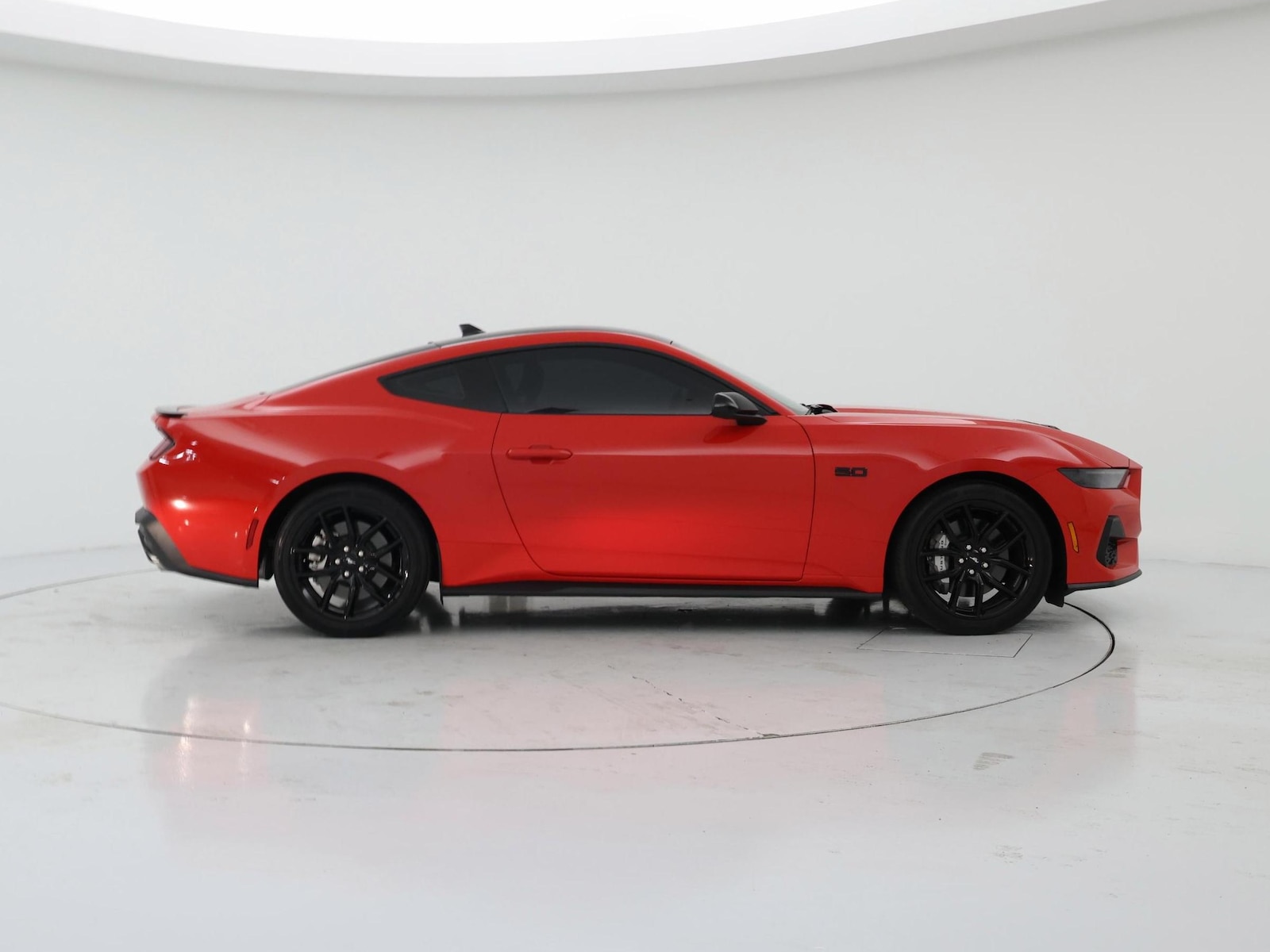 2024 Ford Mustang GT - Photo 8