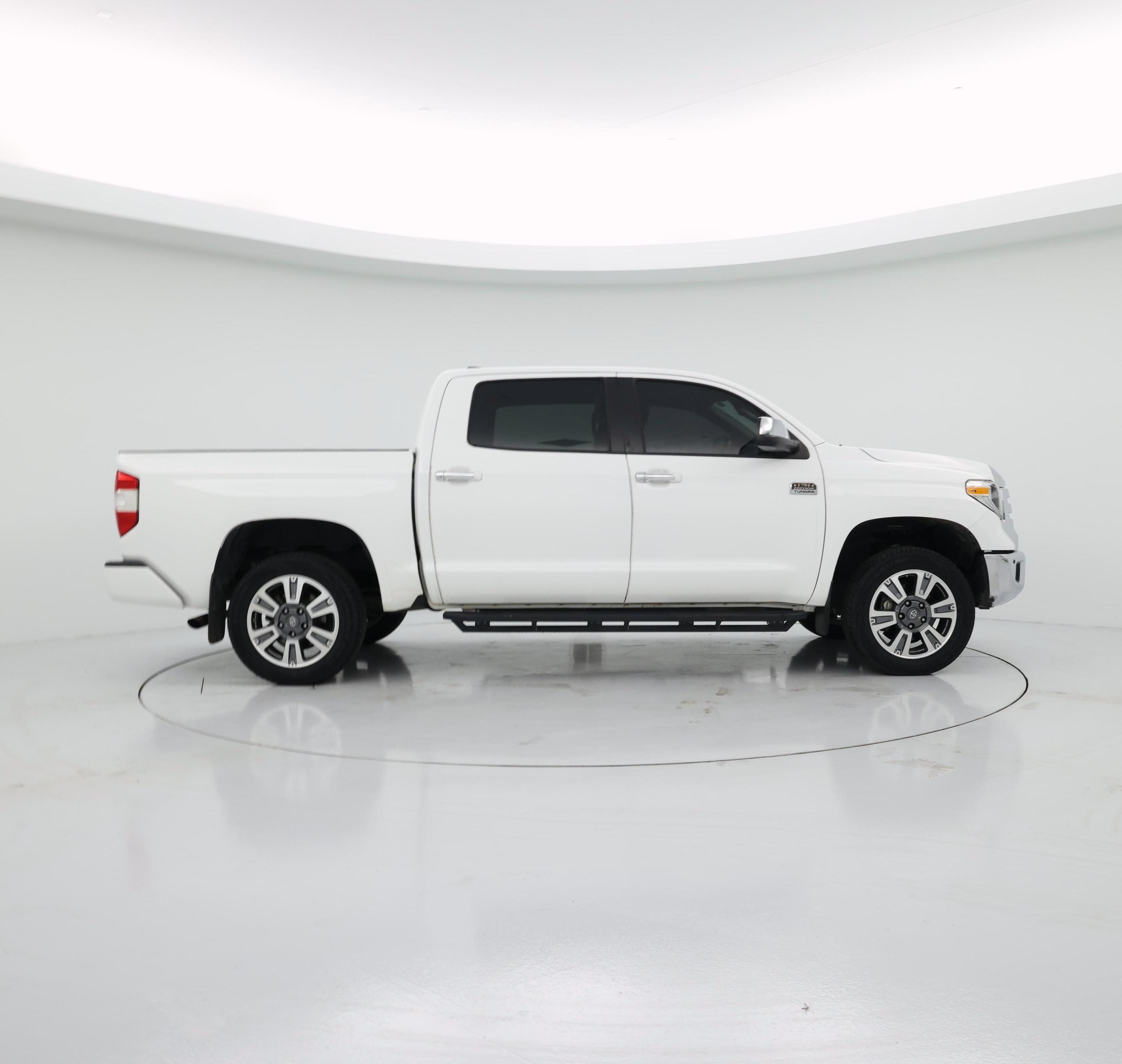 Thumbnail: 2020 Toyota Tundra - 7