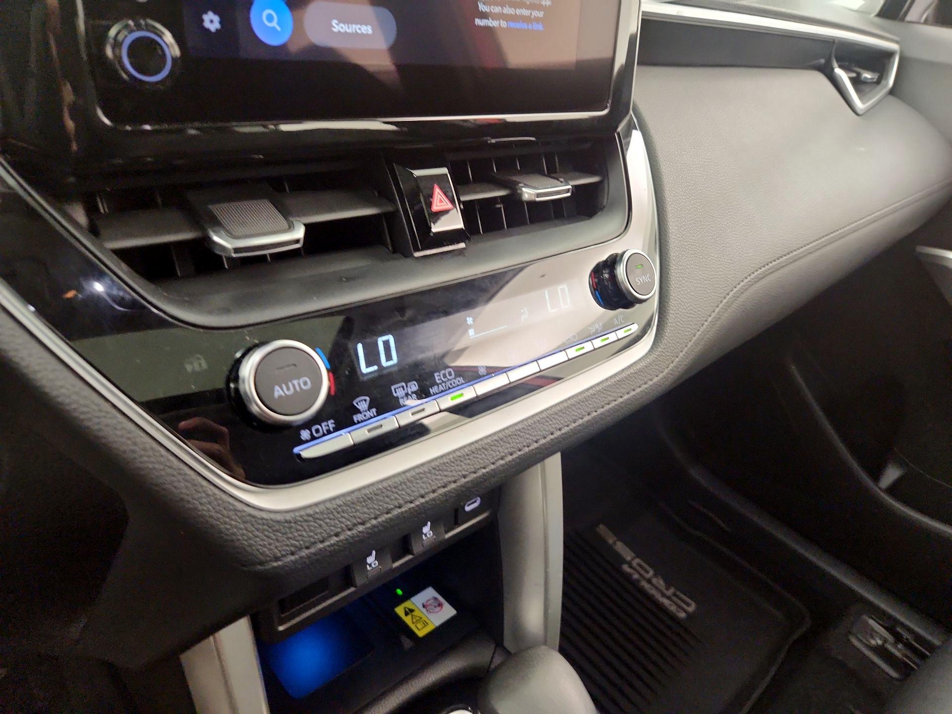 Thumbnail: 2023 Toyota Corolla Cross - 17