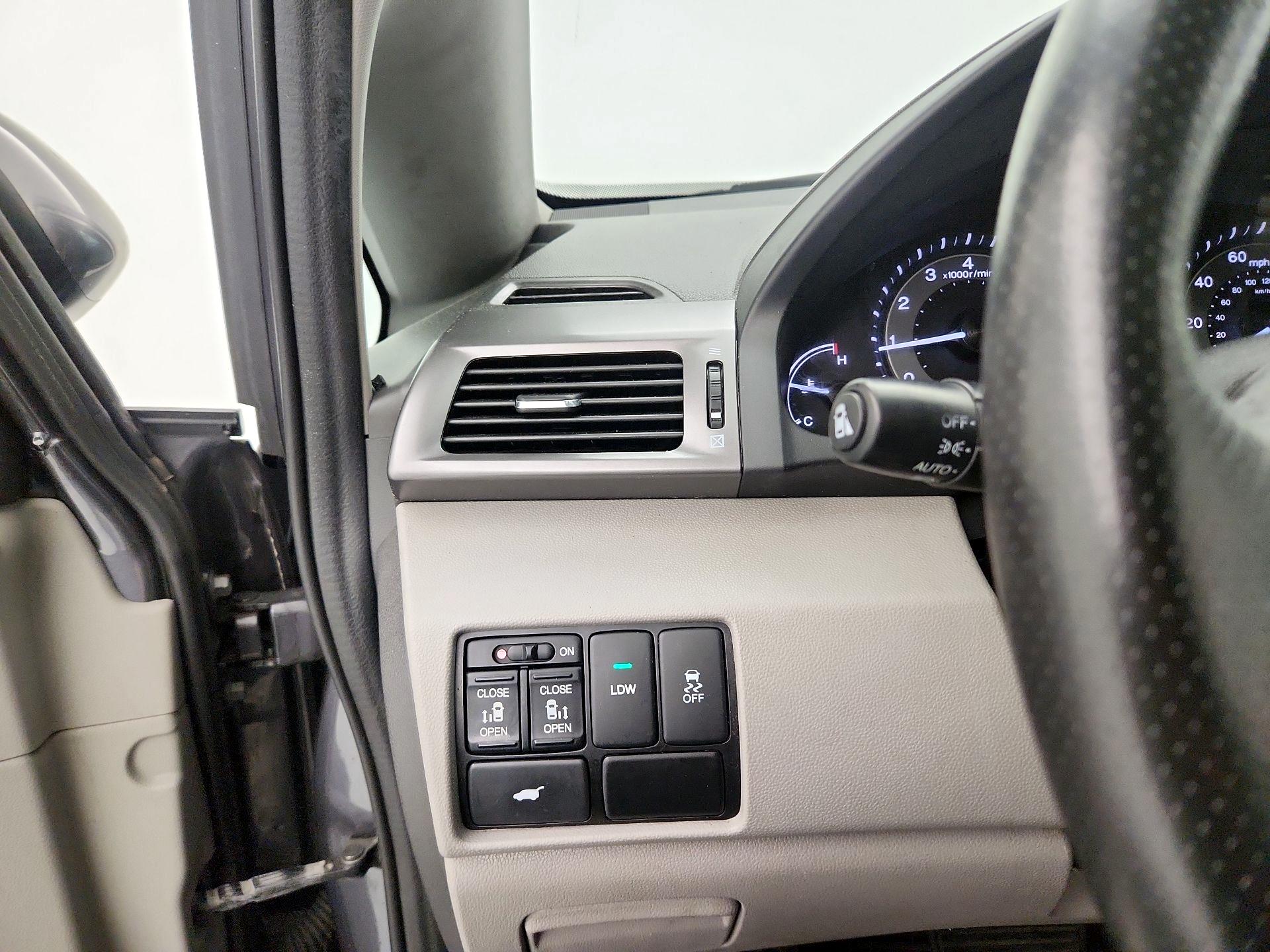 Thumbnail: 2014 Honda Odyssey - 13