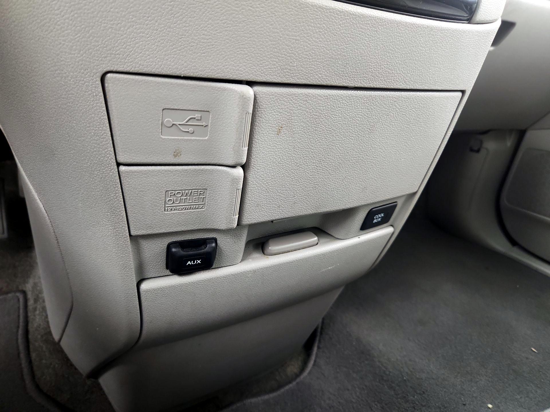 Thumbnail: 2014 Honda Odyssey - 18