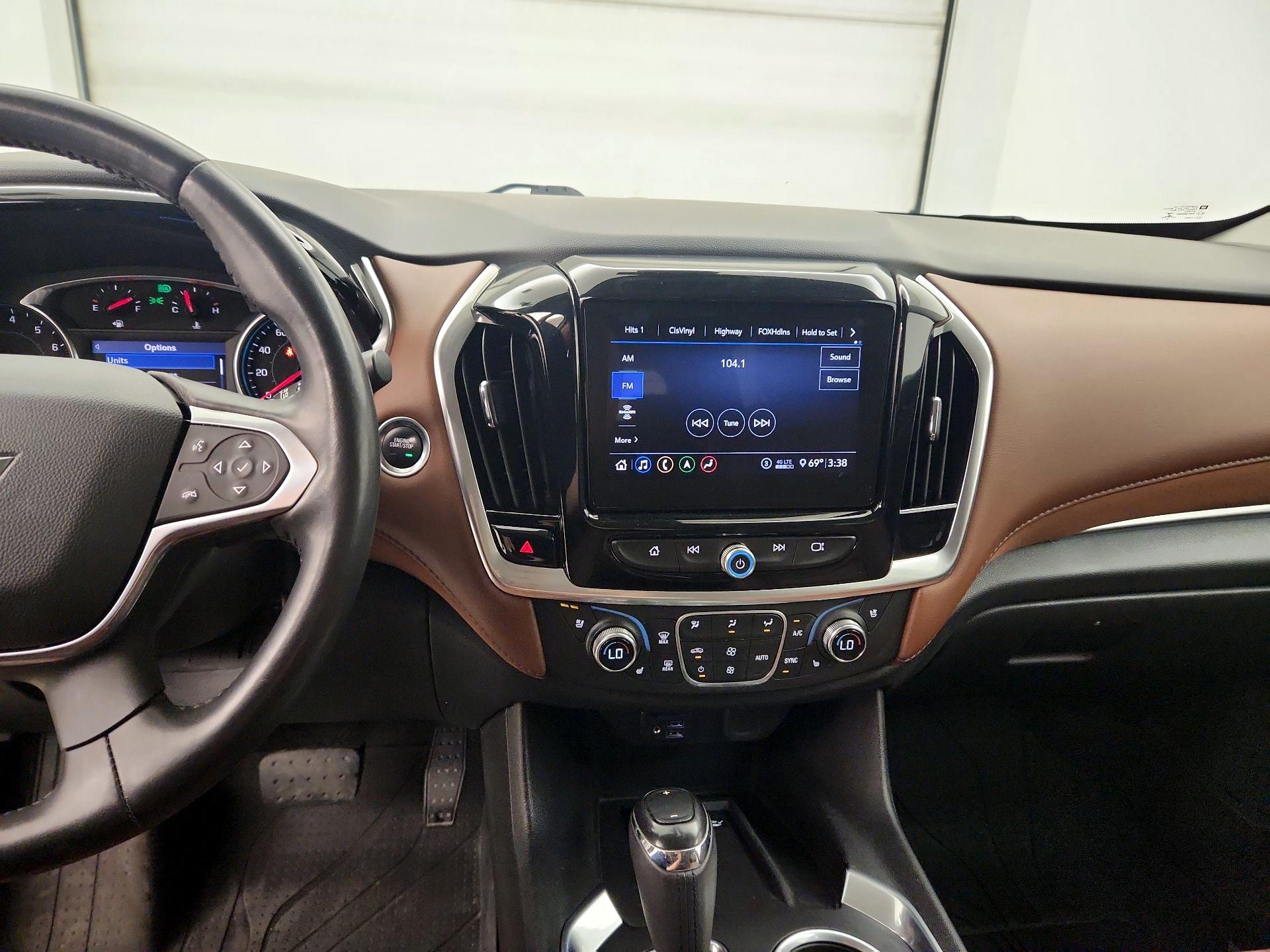 Thumbnail: 2020 Chevrolet Traverse - 9