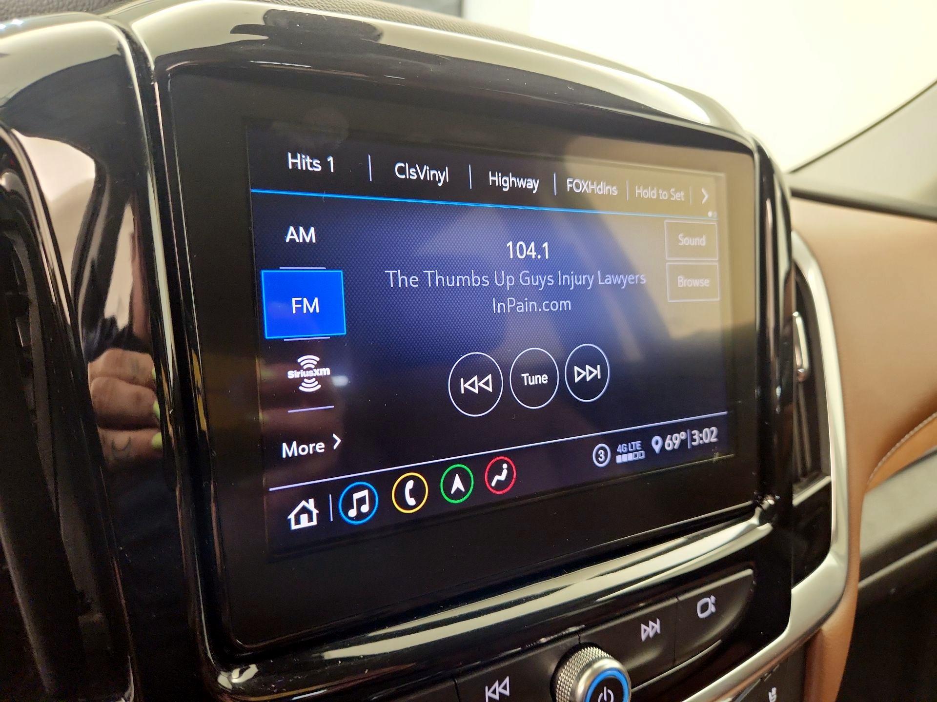 Thumbnail: 2020 Chevrolet Traverse - 16