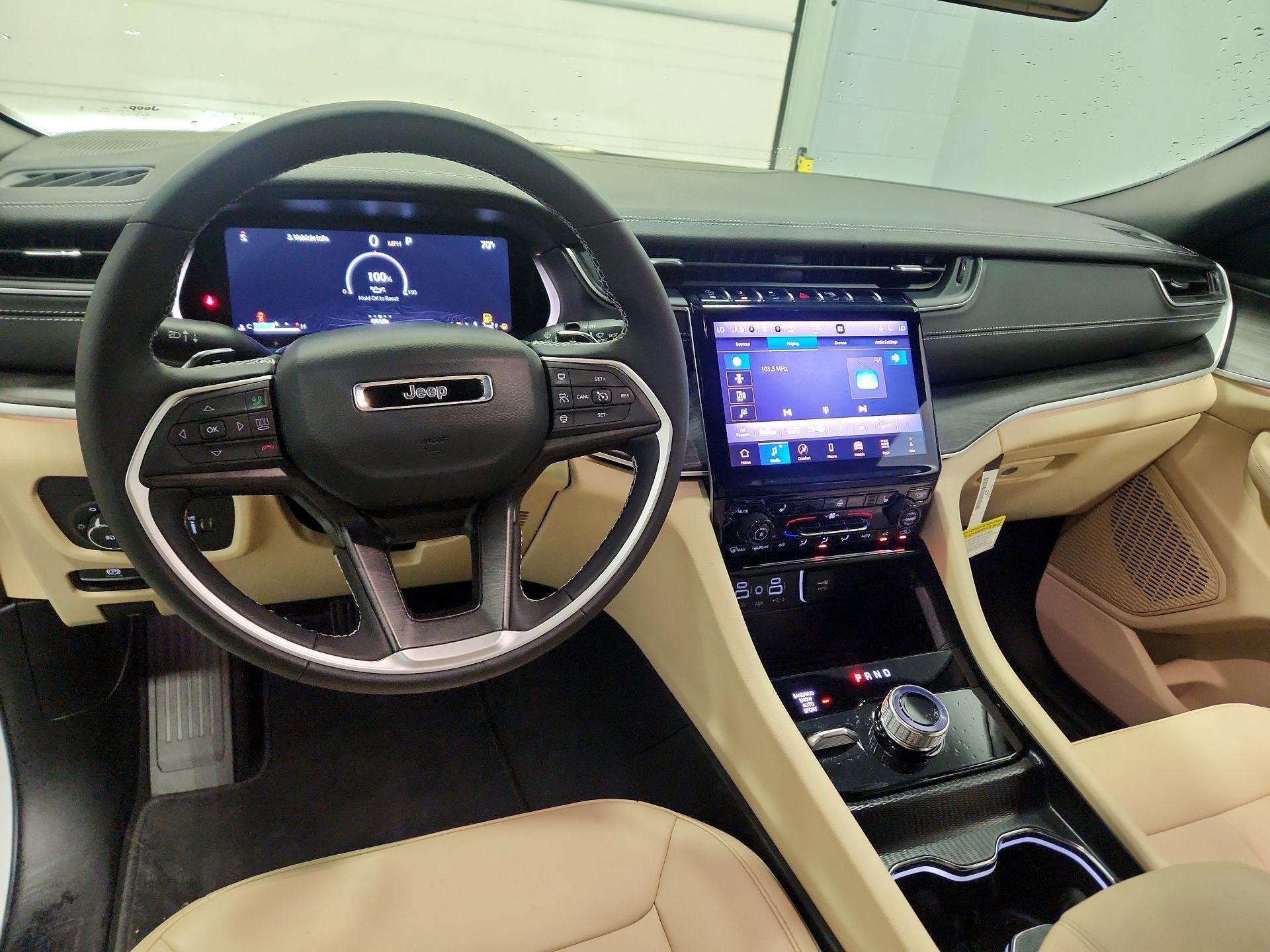 Thumbnail: 2025 Jeep Grand Cherokee - 9