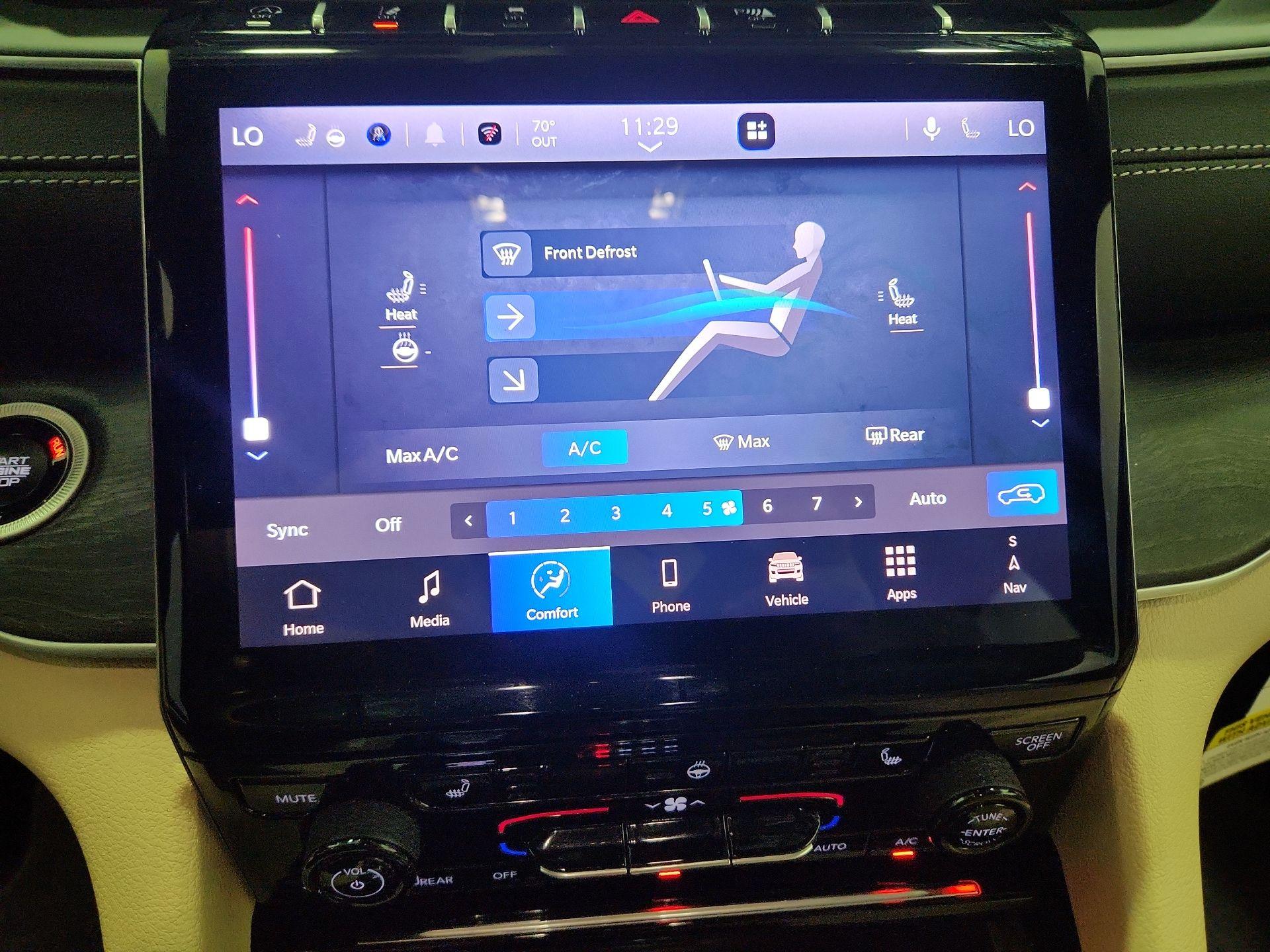 Thumbnail: 2025 Jeep Grand Cherokee - 17