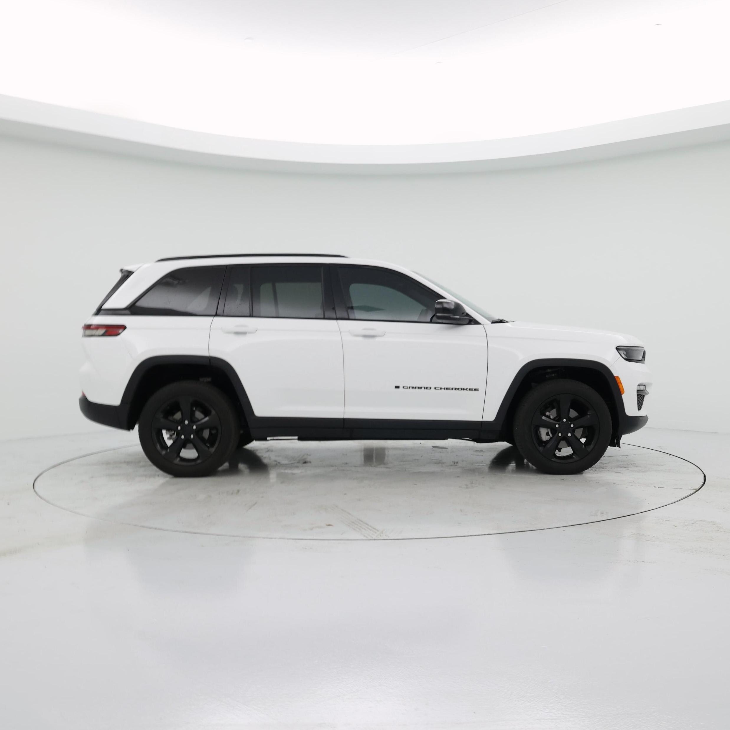 Thumbnail: 2025 Jeep Grand Cherokee - 7