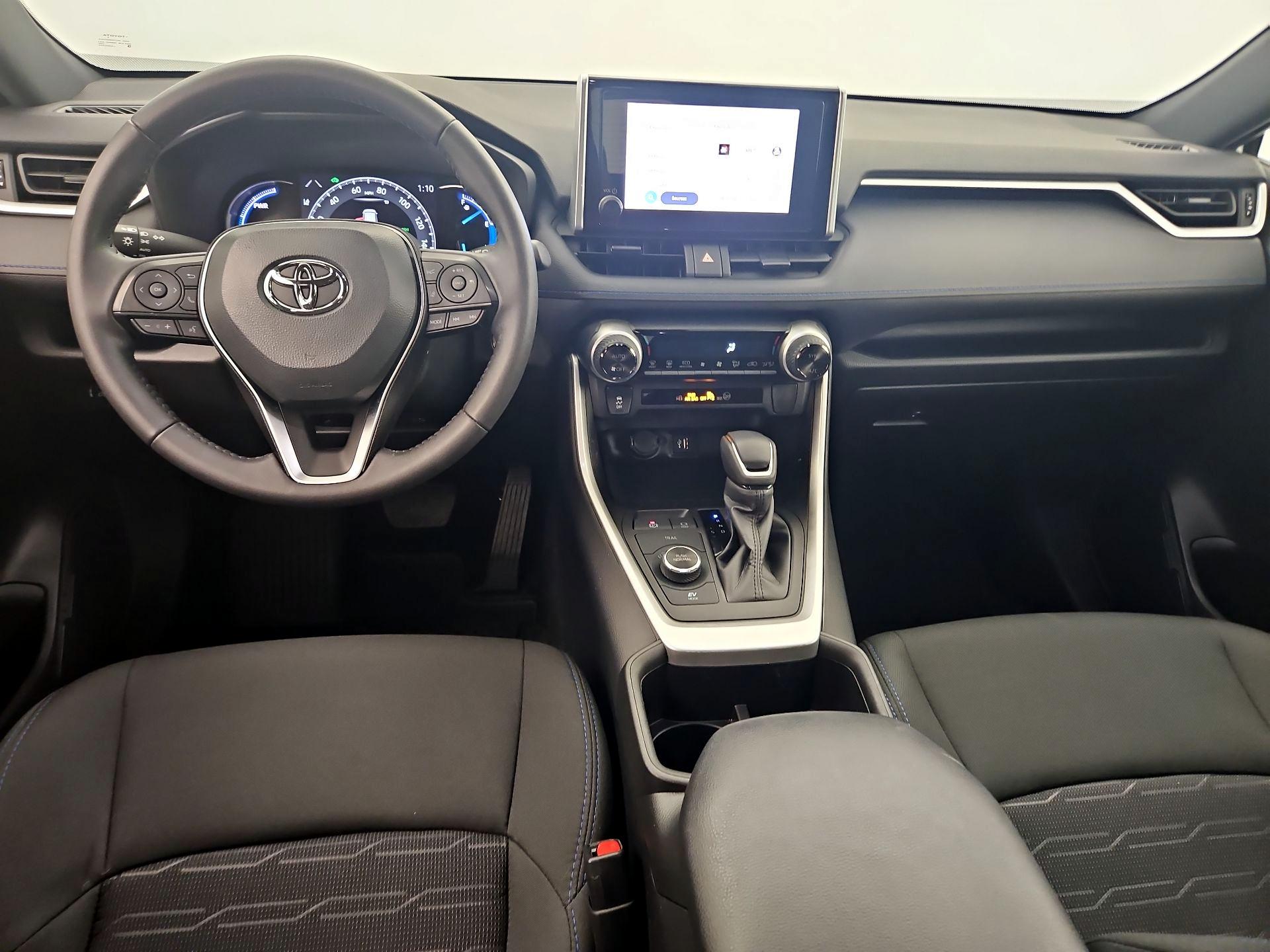 Thumbnail: 2024 Toyota RAV4 - 9