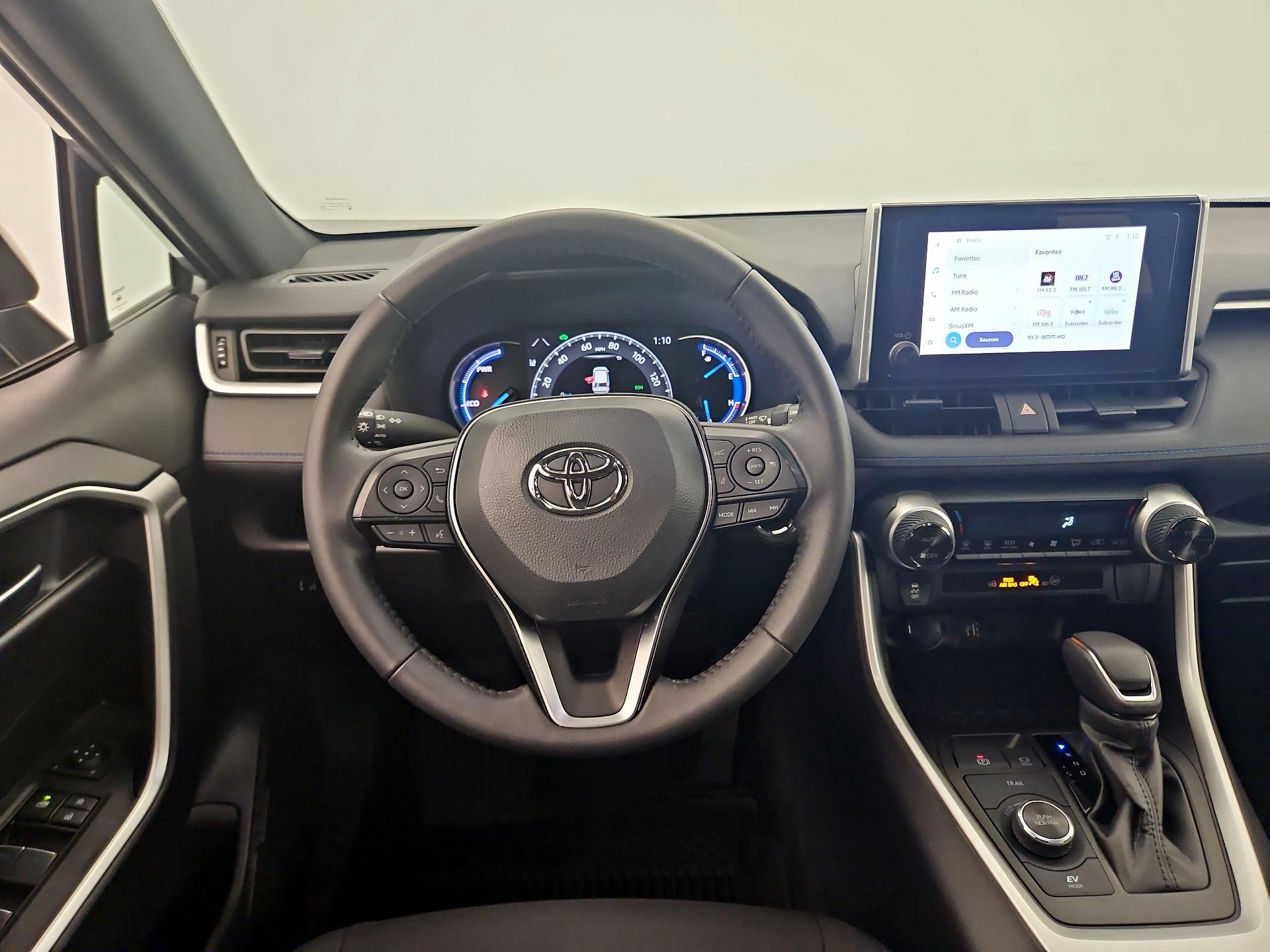 Thumbnail: 2024 Toyota RAV4 - 10