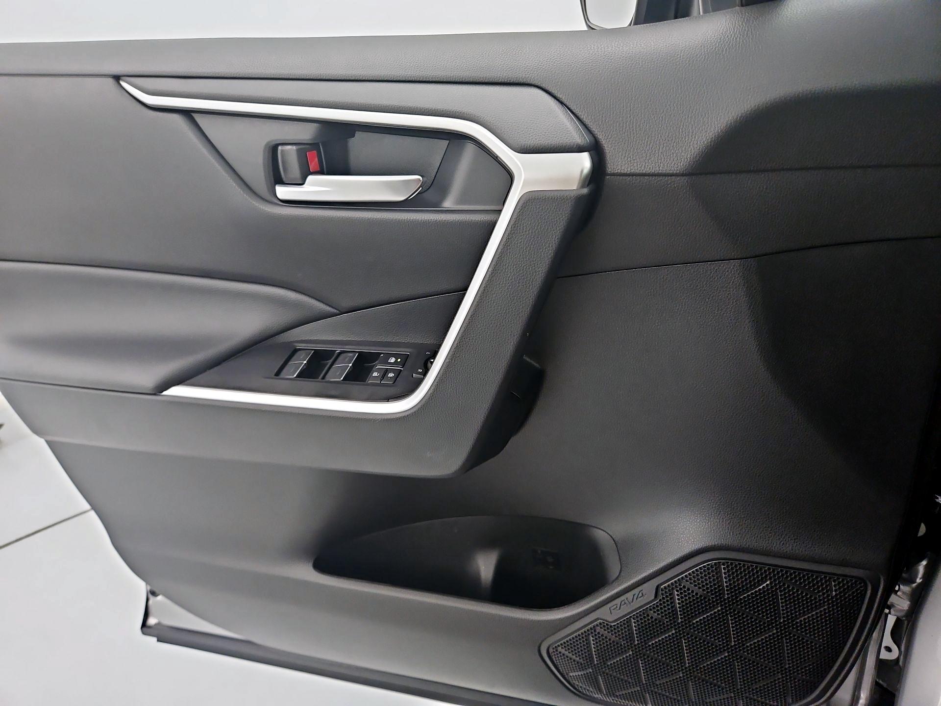 Thumbnail: 2024 Toyota RAV4 - 12